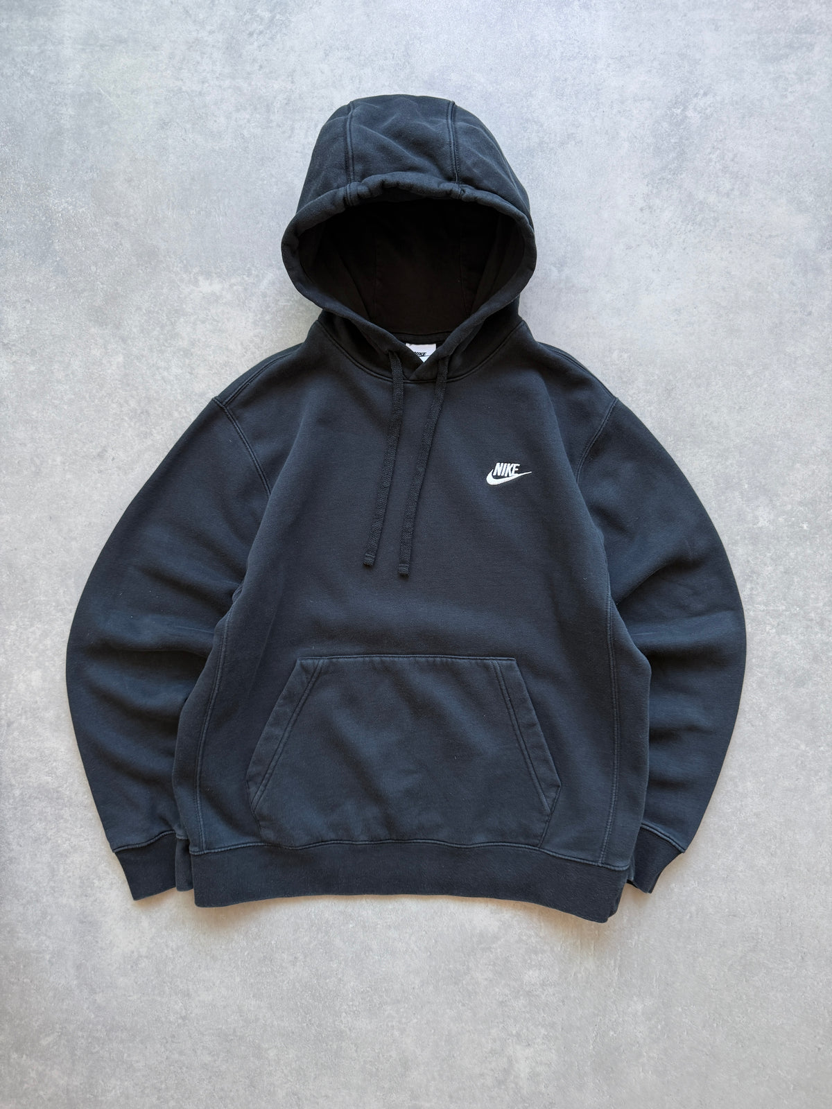 Nike muška basic crna dukserica (M)