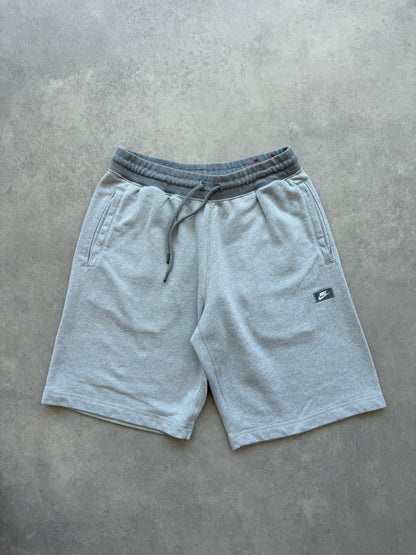 Nike muški basic sivi šorc (M)