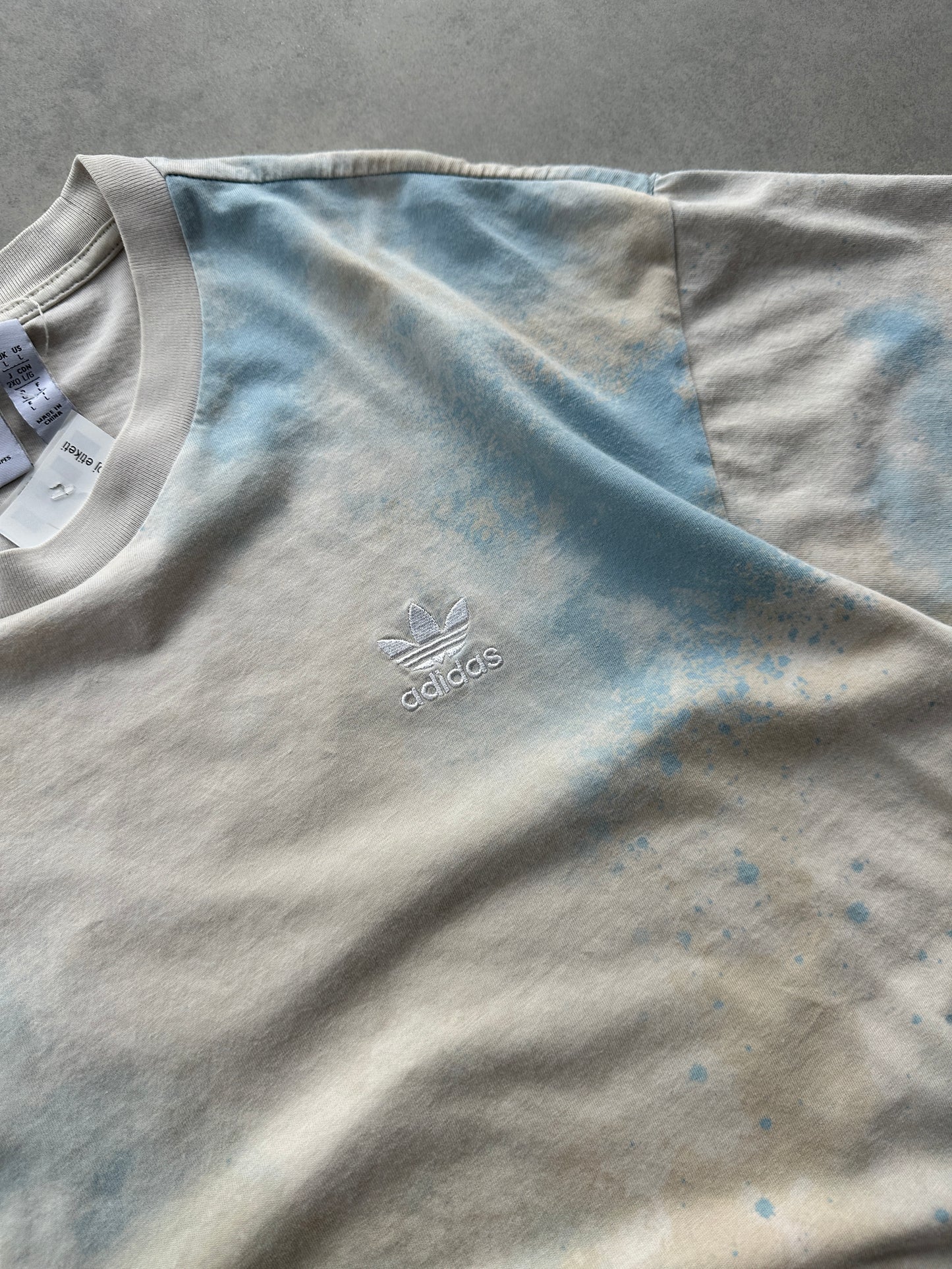 Adidas tiedye muška boxy fit majica (L)