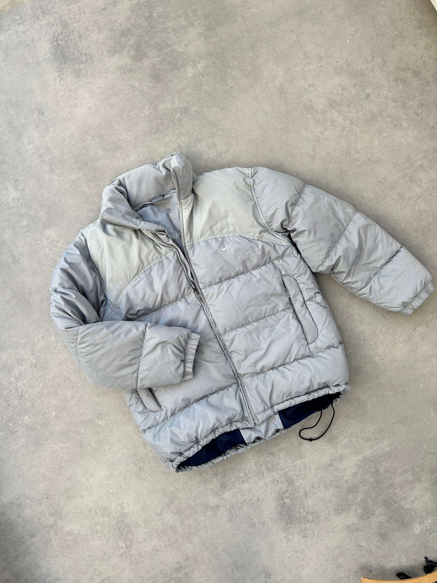 Nike 2000s muška siva puffer jakna (XL)