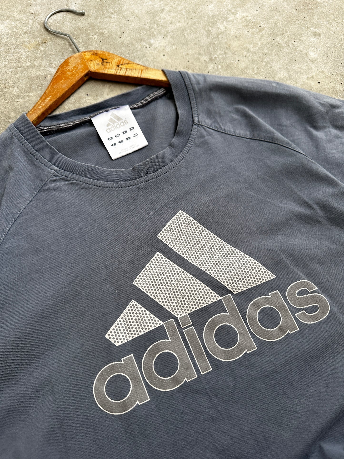 Adidas 2000s basic muška majica (S)