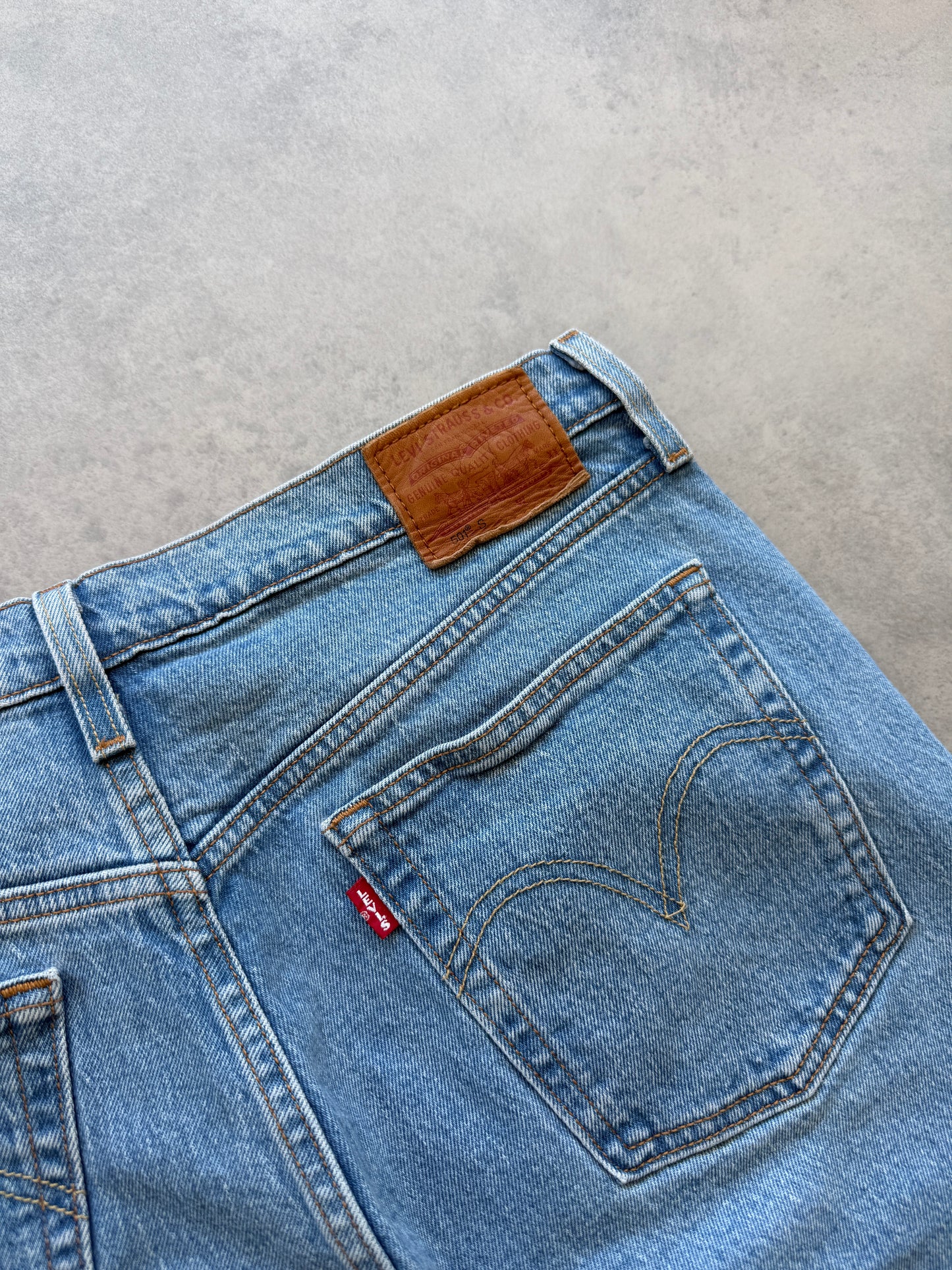Levis 501S muški teksas šorc (32)