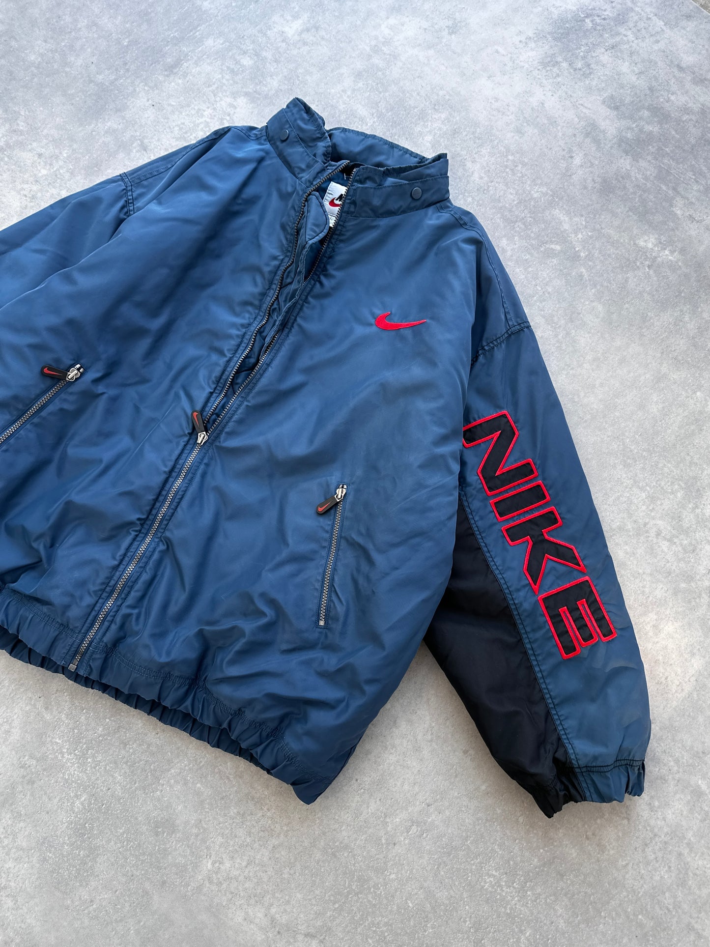 Nike 90s muska plava puffer jakna (XXL)