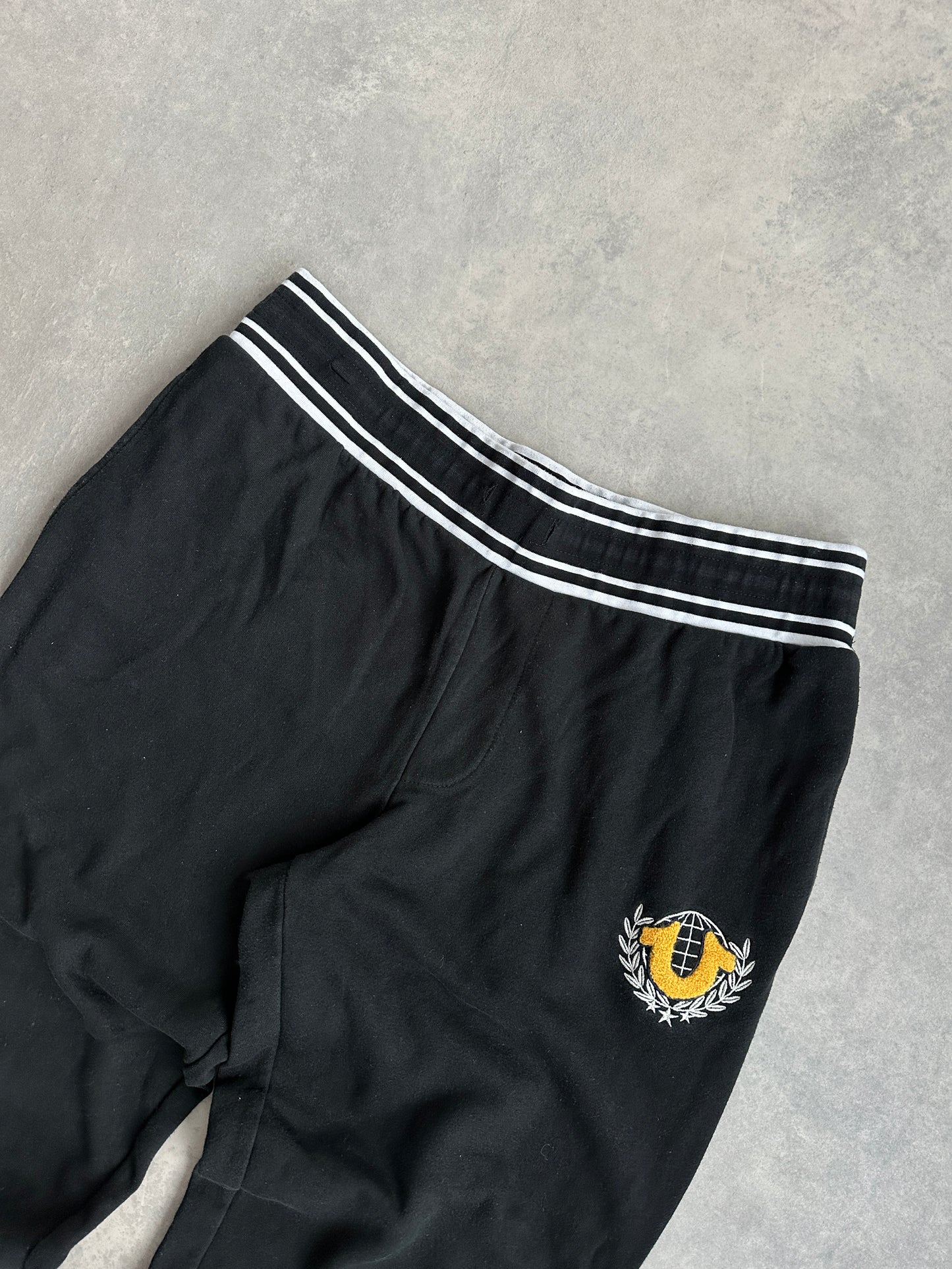 True Religion muška crna trenerka (XL)