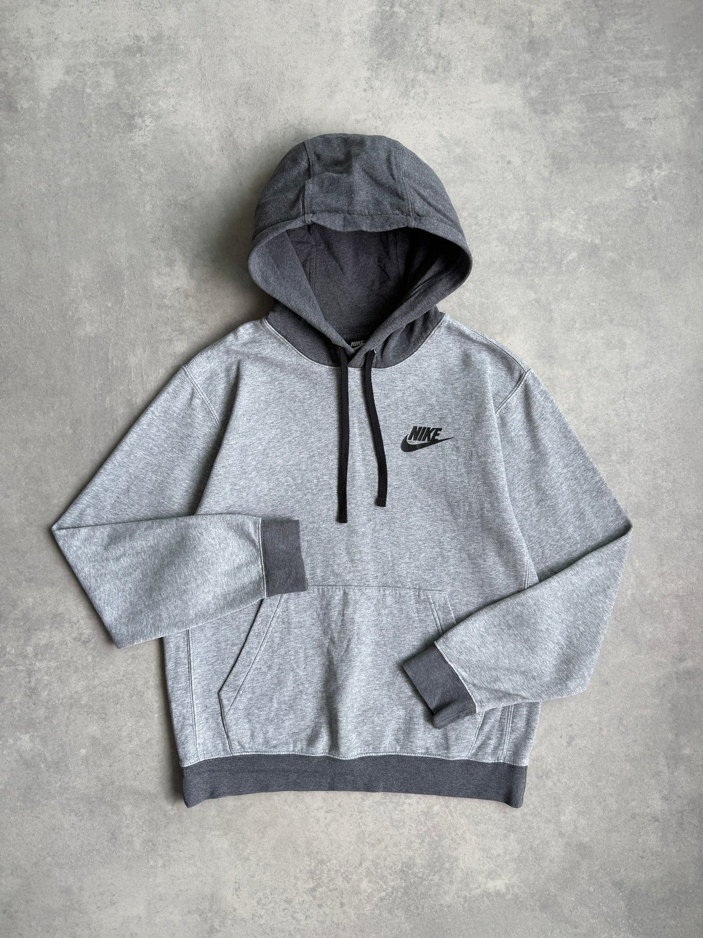 Nike muška basic siva dukserica (S)