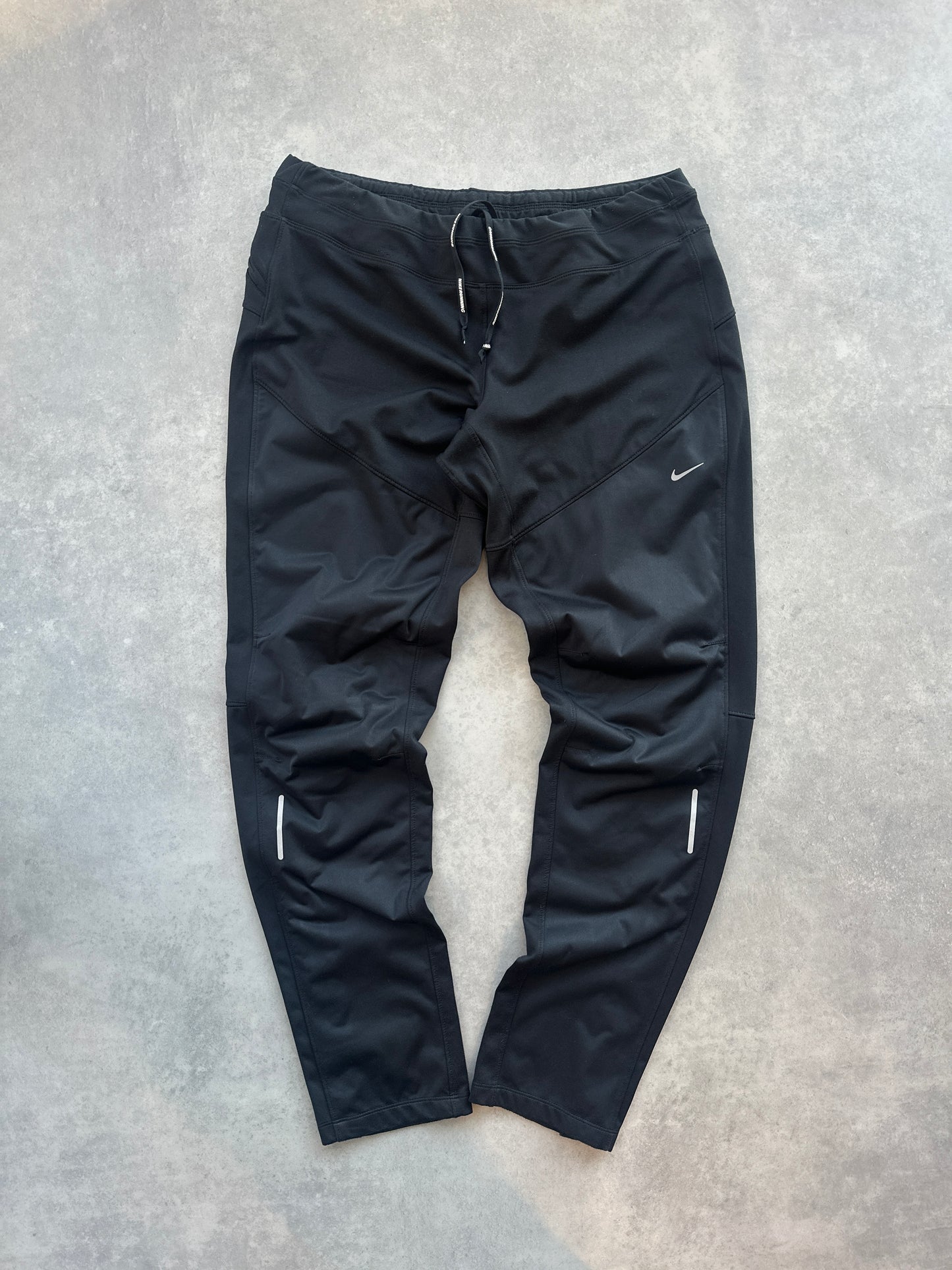 Nike Dri Fit muška crna sportska trenerka (M)