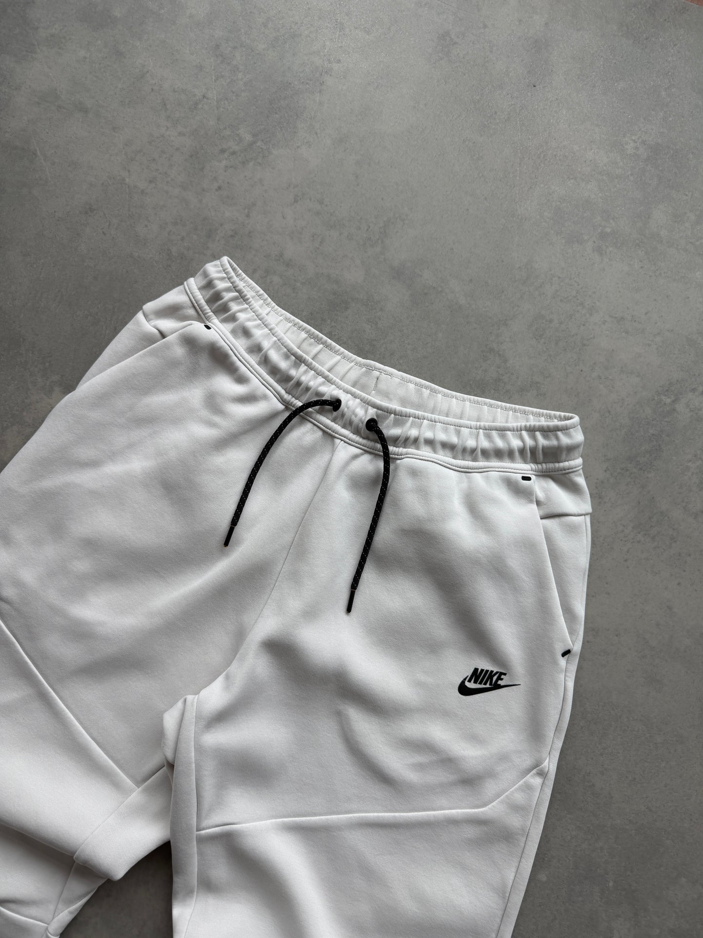 Nike Tech Fleece muška bijela trenerka (L)