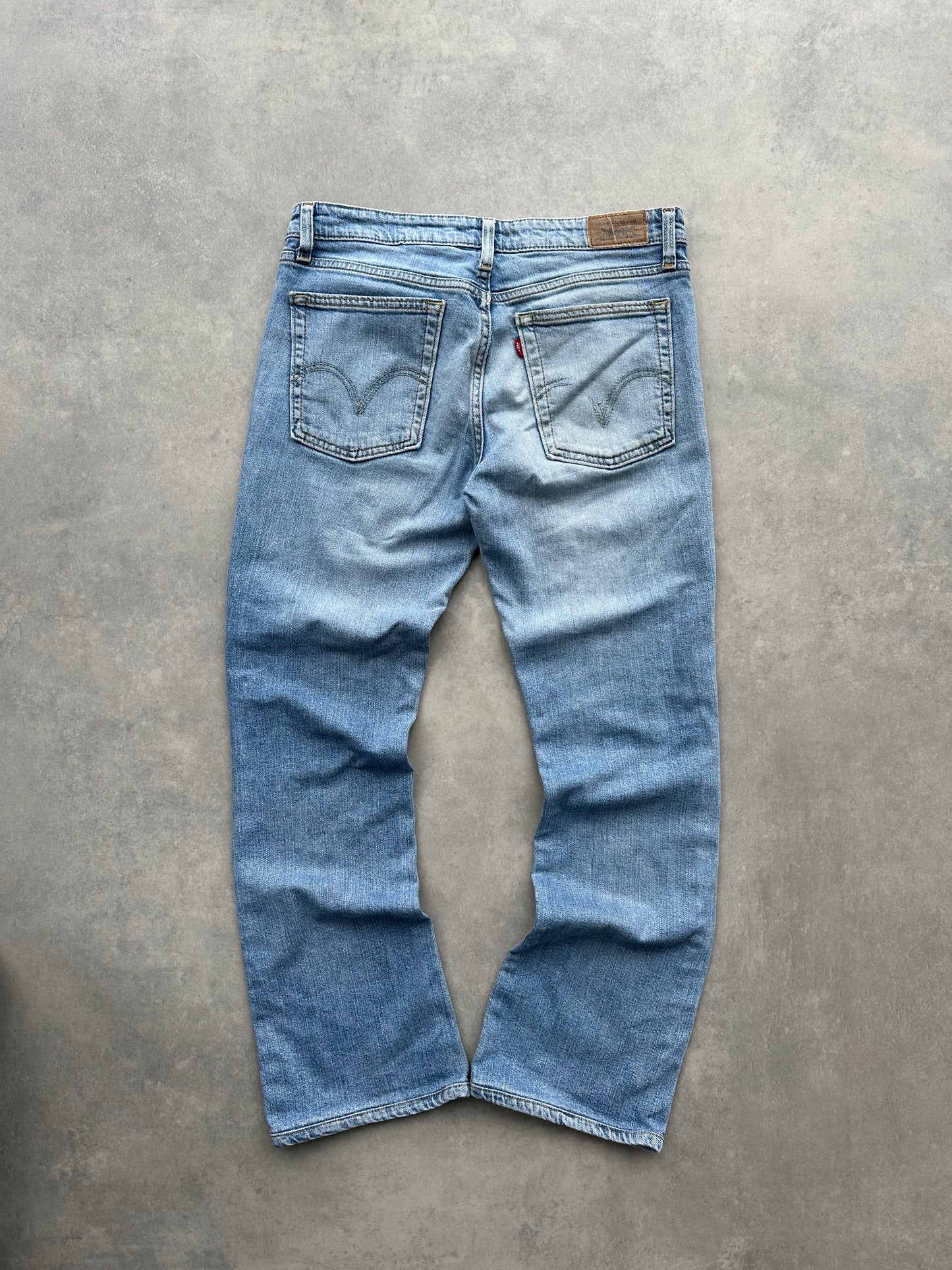 Levis 518 Superlow ženske farmerke (L)