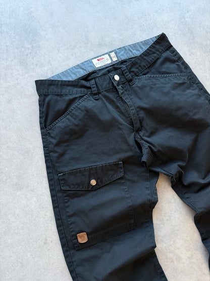 Fjallraven muške crne hlace (S)