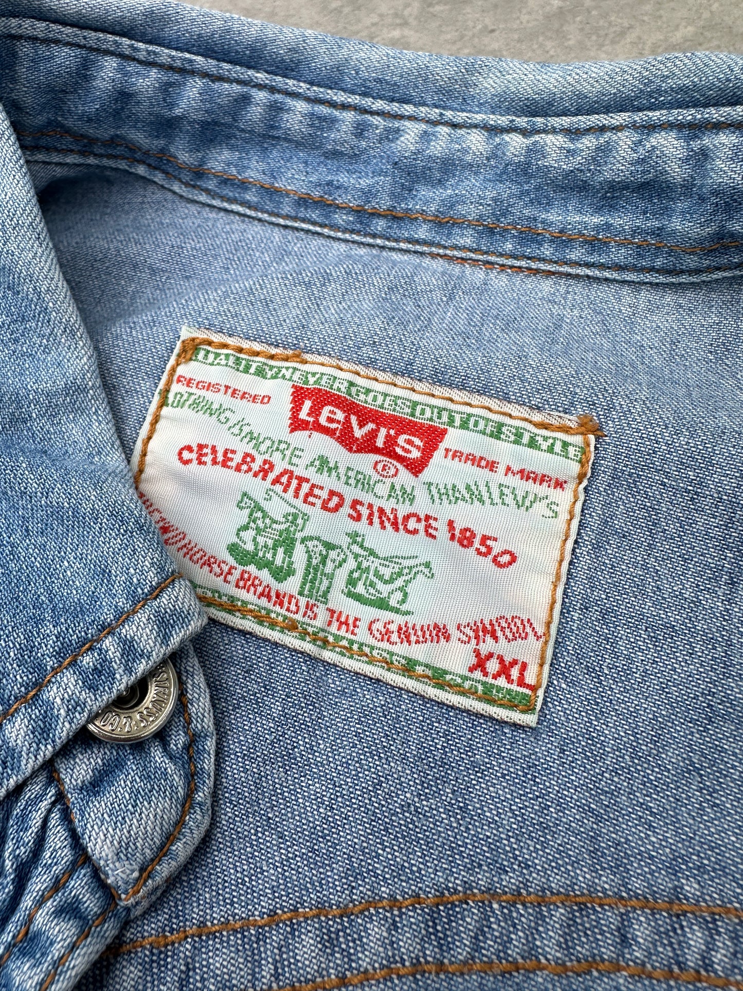 Levis vintage muška plava teksas košulja (XXL)