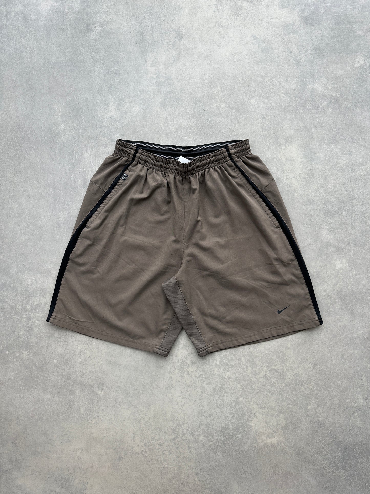 Nike 2000s muški šuškavi šorc (M)