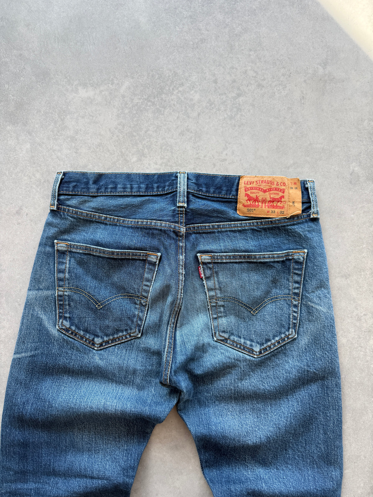 Levis 501 muške plave farmerke (33x32)