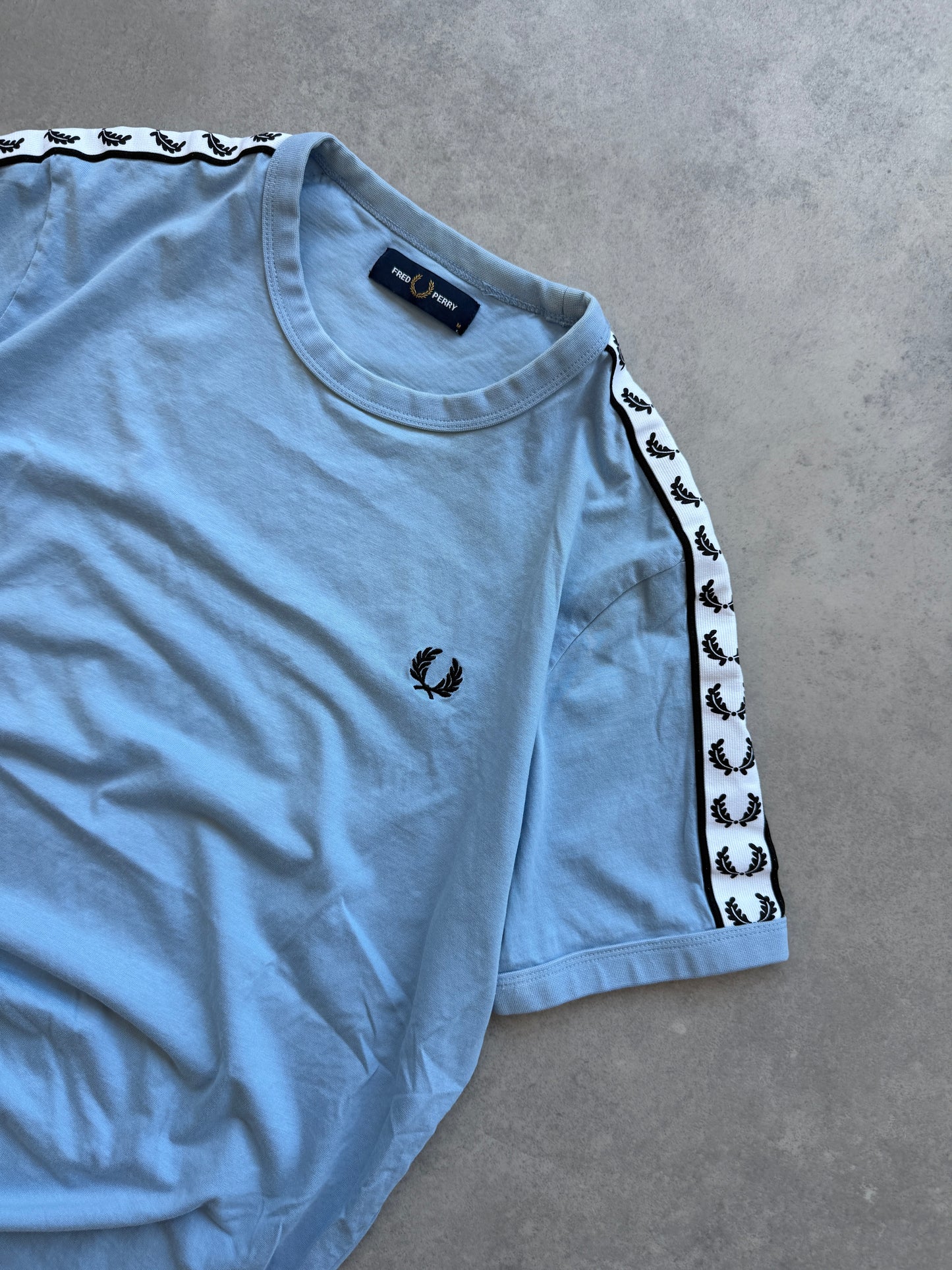 Fred Perry muška plava majica (M)