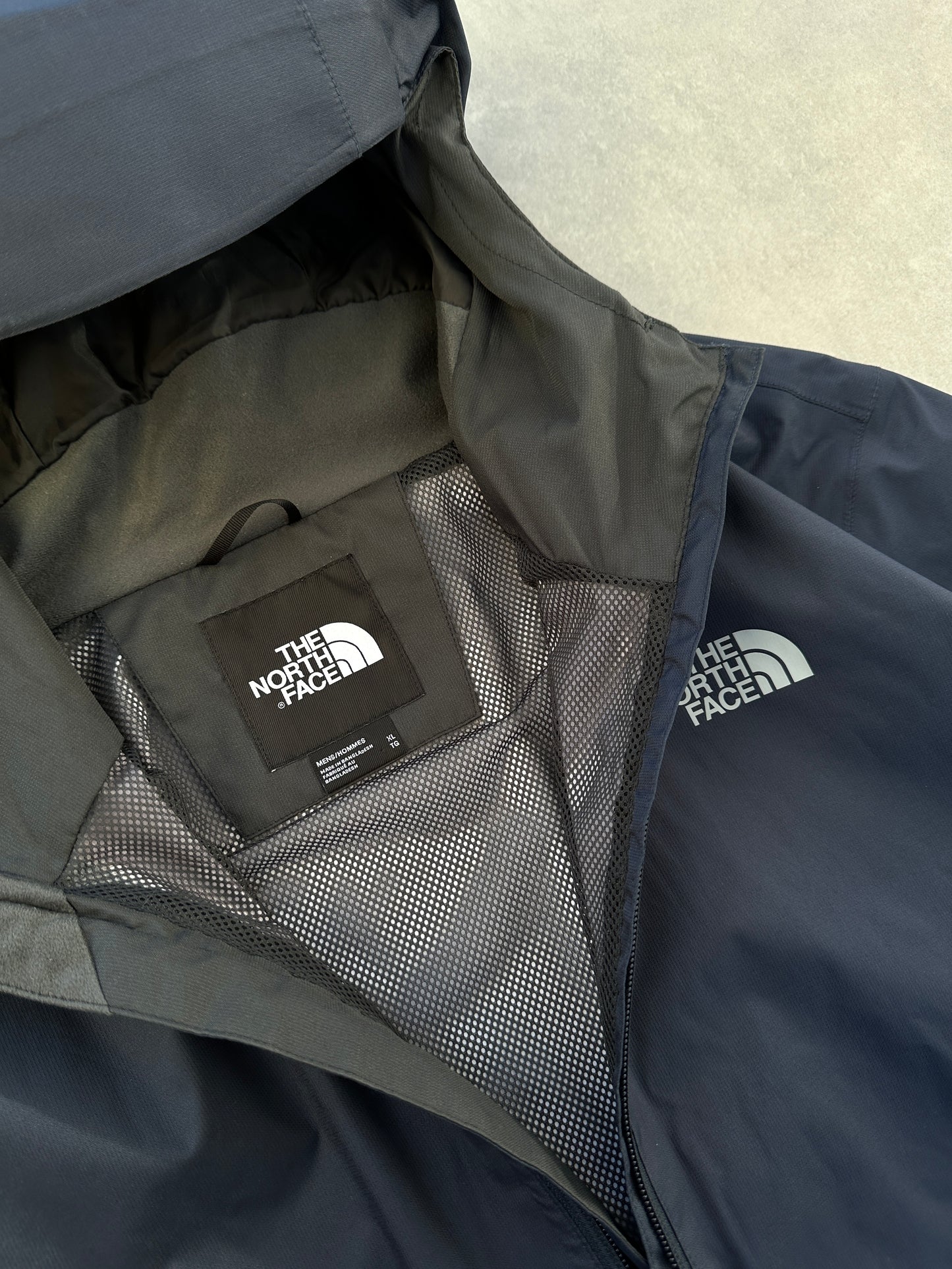 The North Face Dryvent muska suskava jakna (XL)