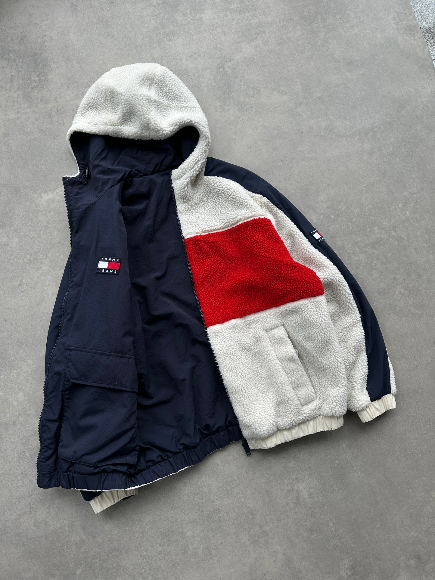 Tommy Jeans muška zimska jakna sa 2 lica (L)