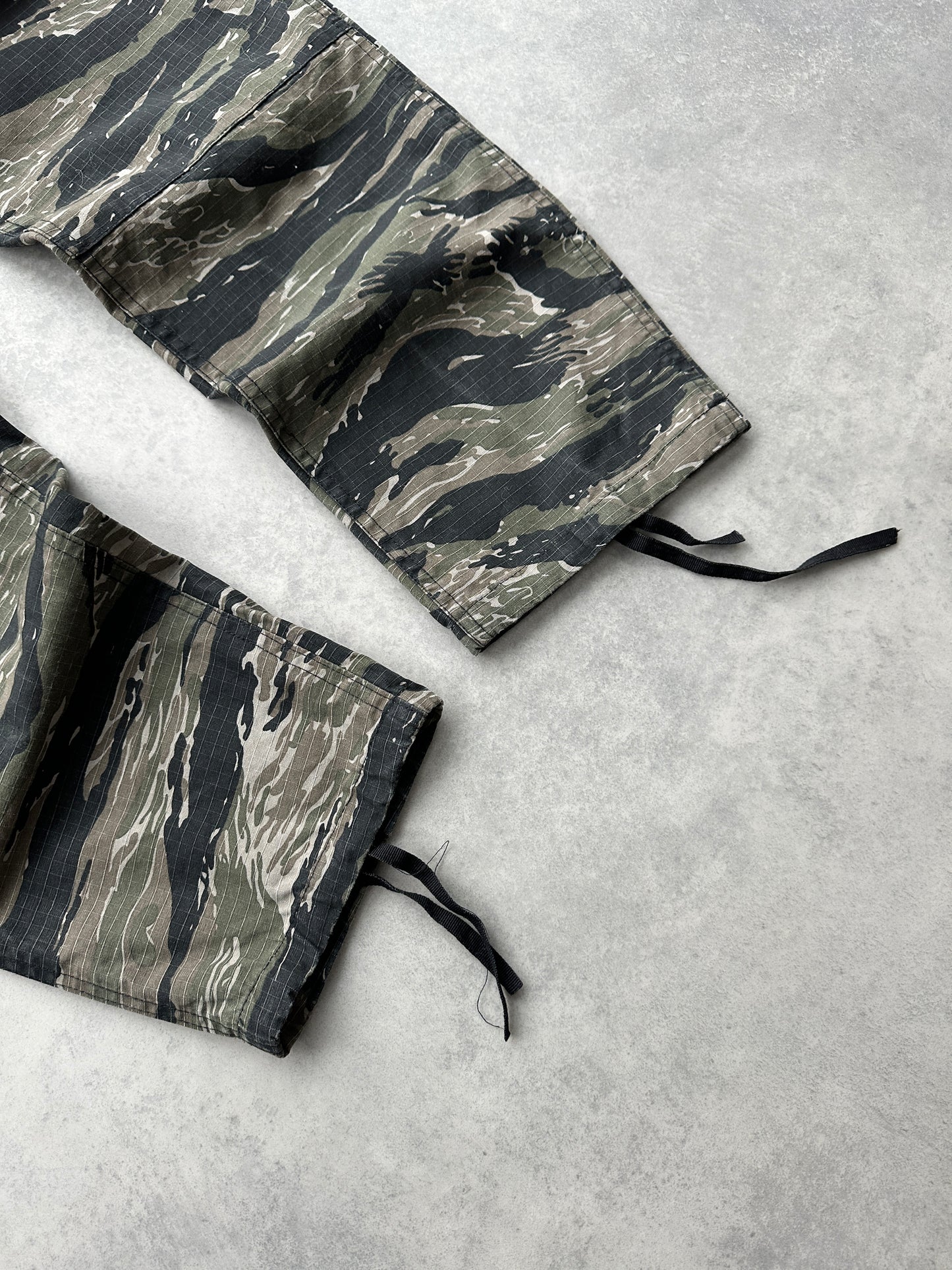 Unbranded muške vojne cargo hlace (S)