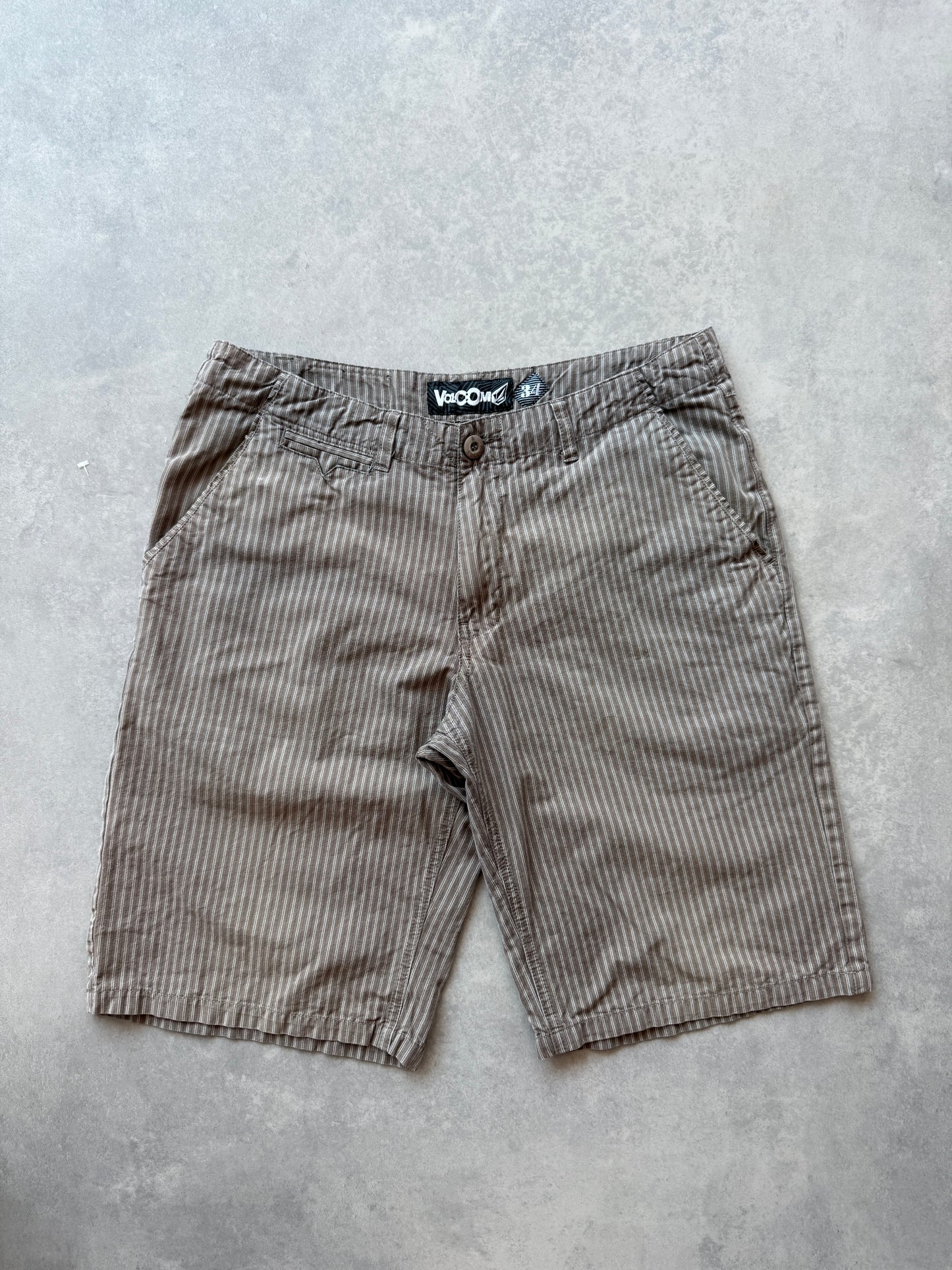 Volcom 2000s muški prugasti šorc (L)