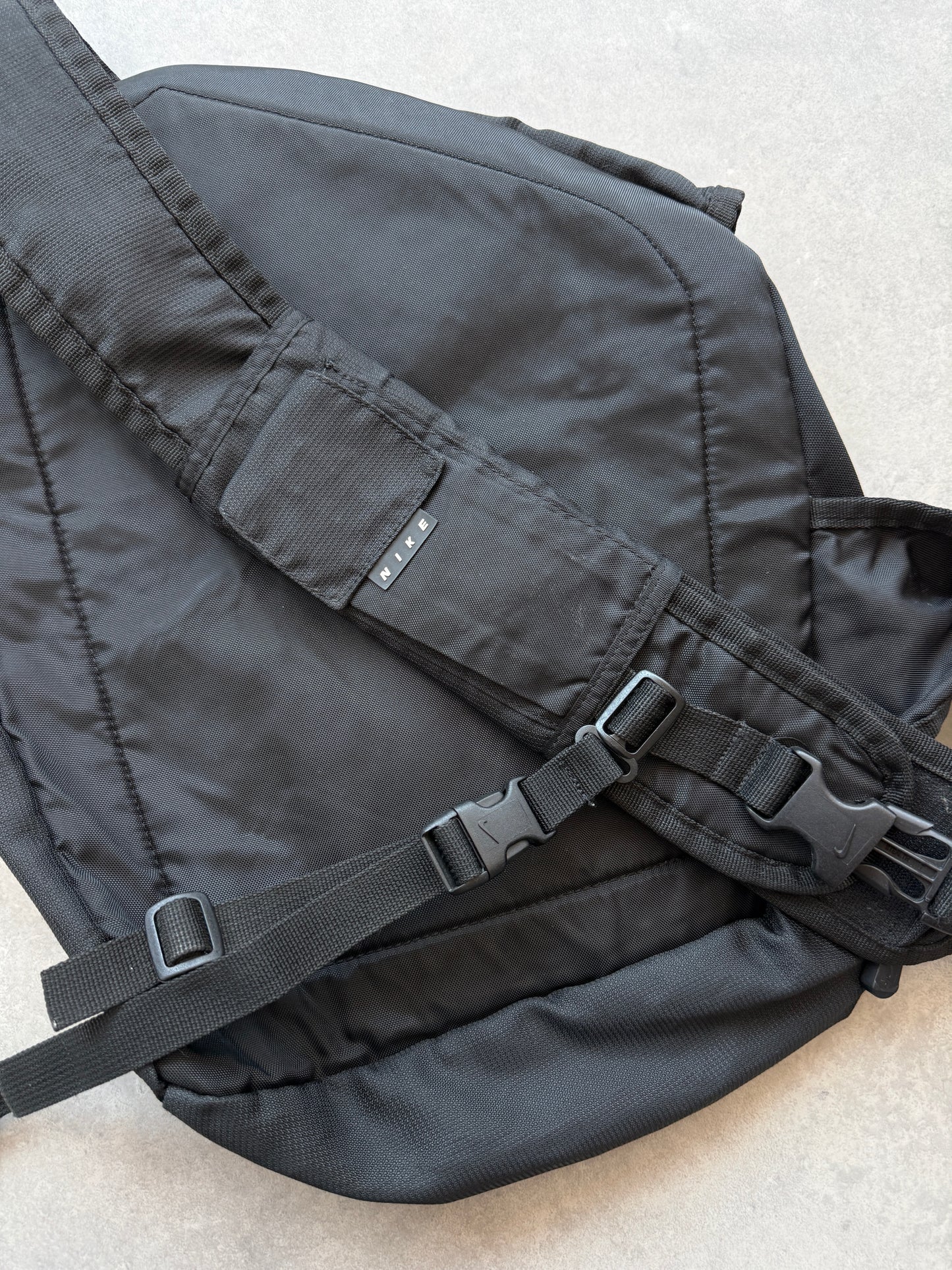 Nike 2000s Tri Sling muški ruksak (OS)