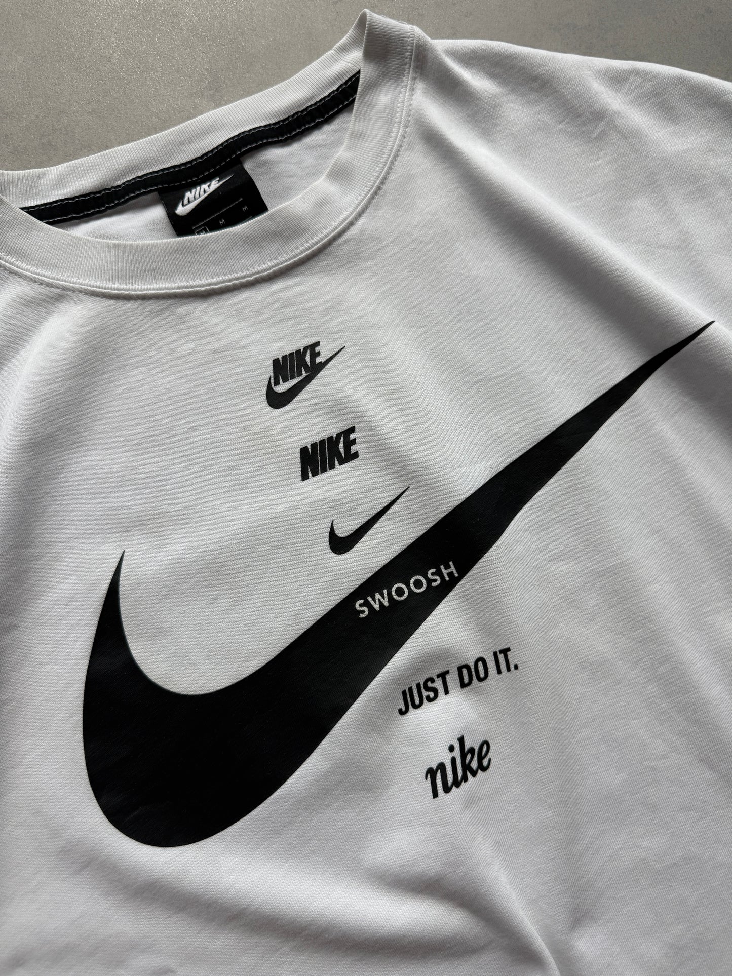 Nike NSW Swoosh ženska oversized majica (M)