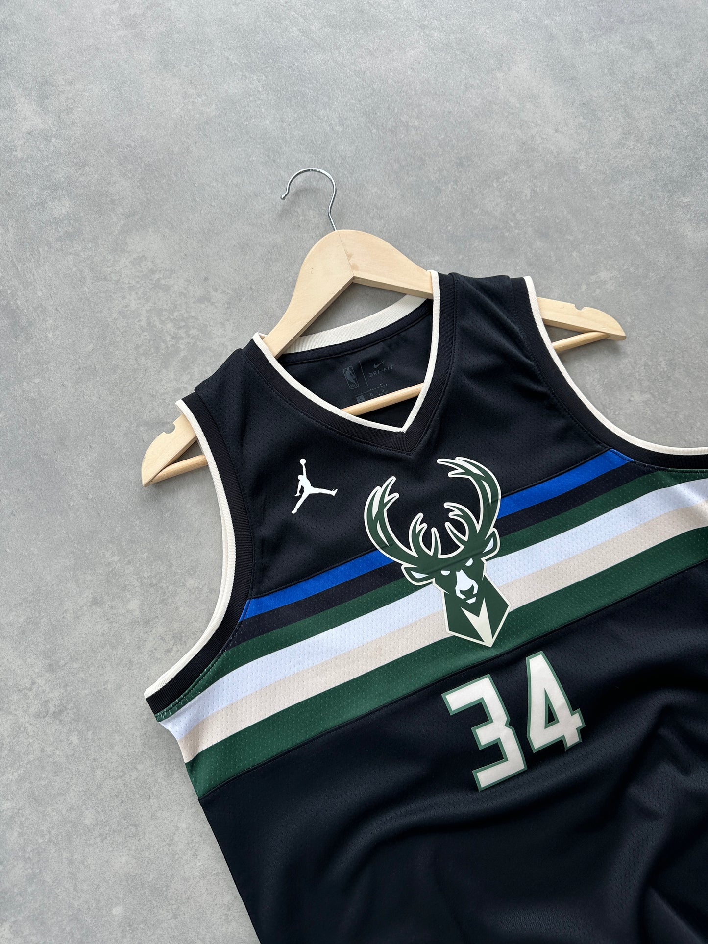Jordan x Milwaukee Bucks Antetokounmpo djeciji kosarkaski dres (L)