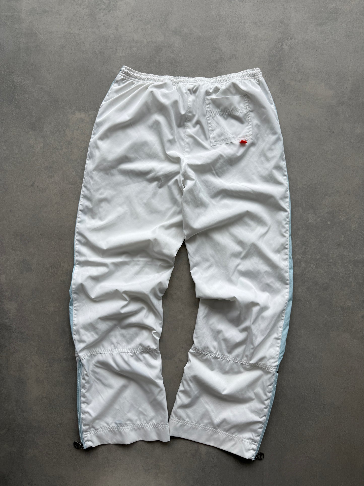 Nike 2000s ženska baggy bijela šuškava trenerka (M)