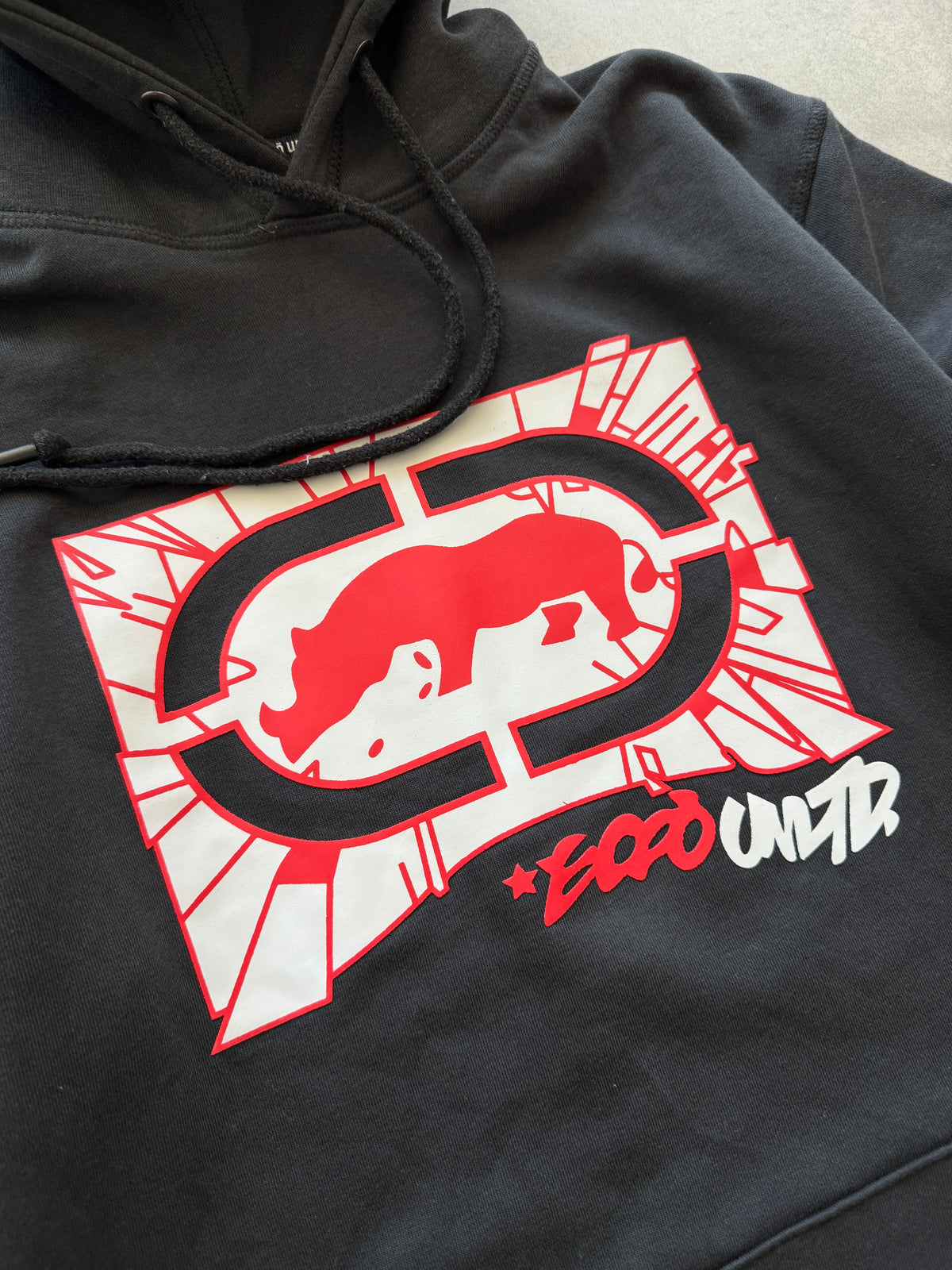 Ecko Unltd retro muška crna dukserica (S)