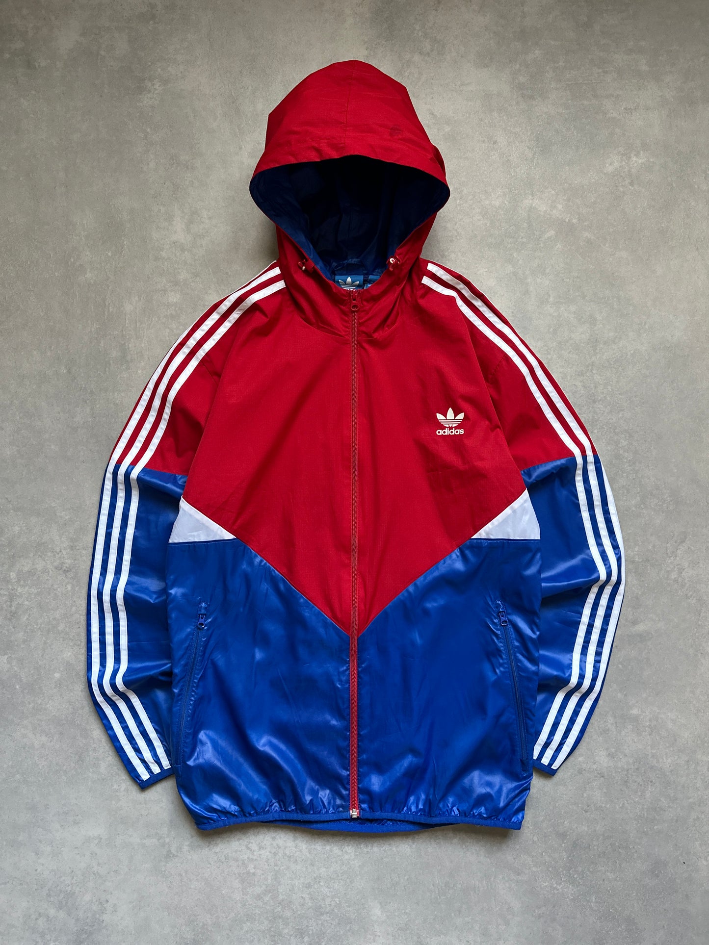 Adidas muška crvena šuškava dukserica (L)