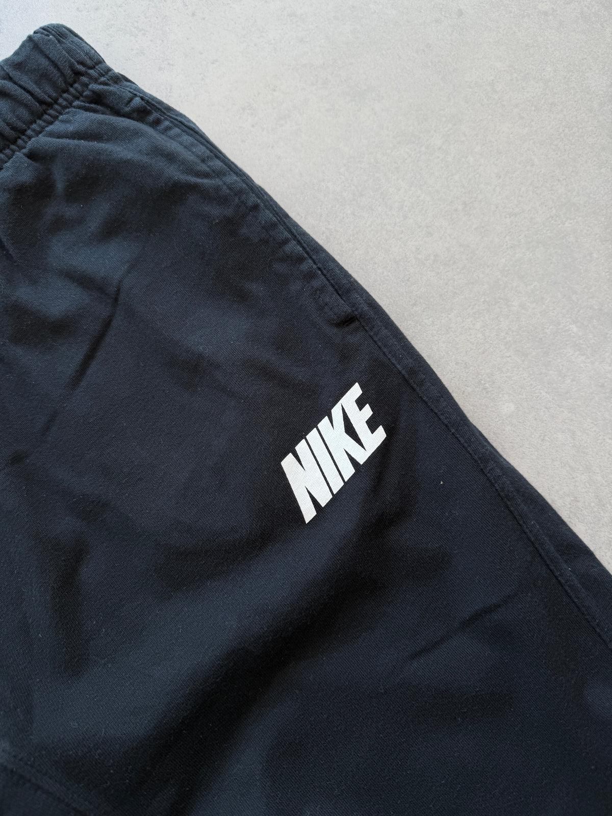 Nike muška basic crna trenerka (S)