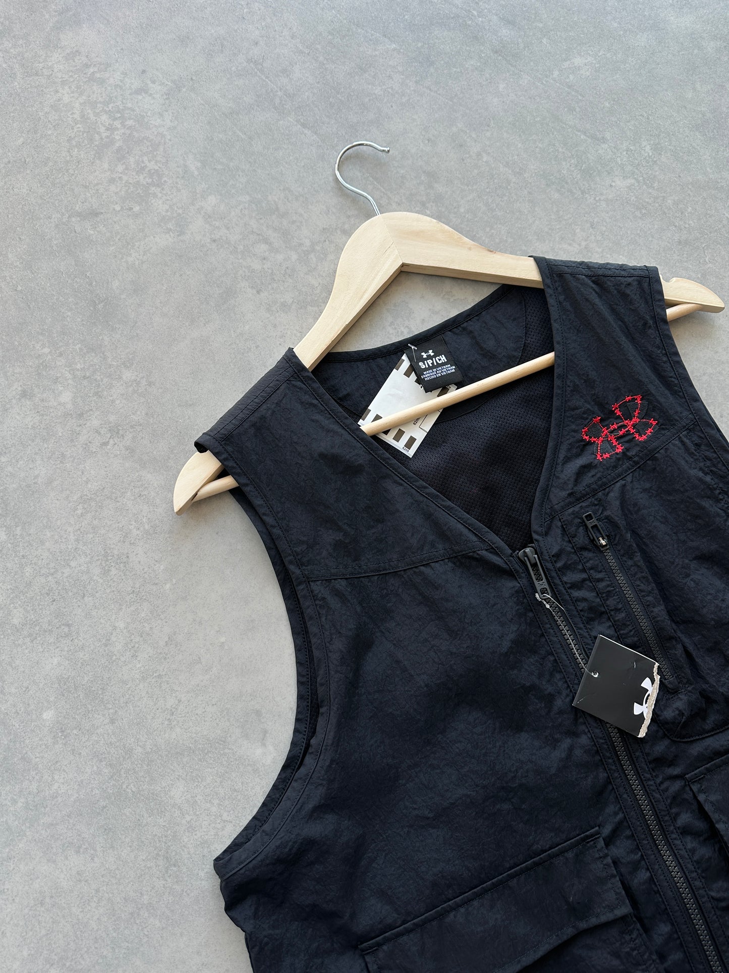 Under Armour x Tuff Crowd muški sportski prsluk (S)