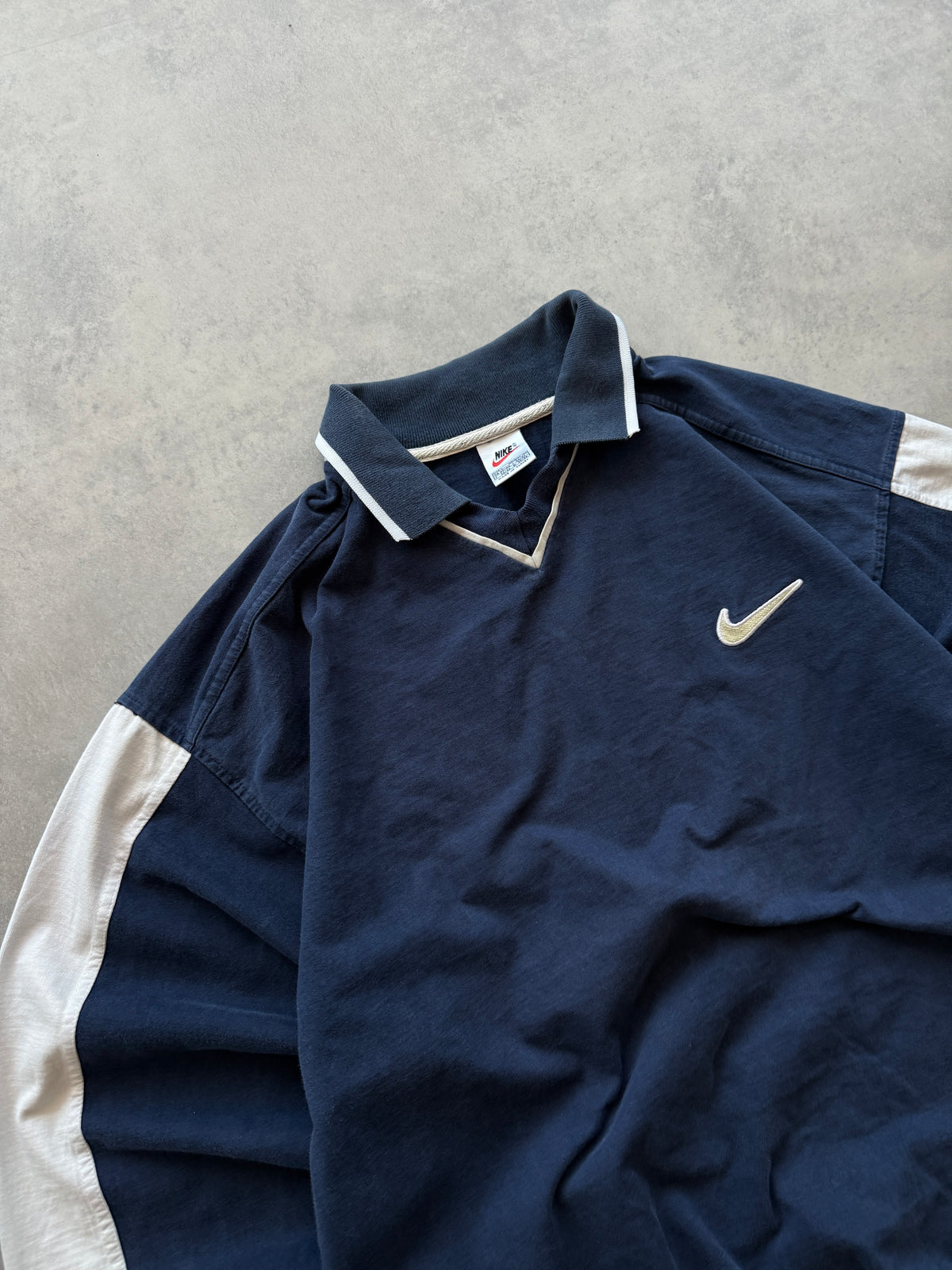 Nike vintage 90s muška oversized tanka dukserica (L)