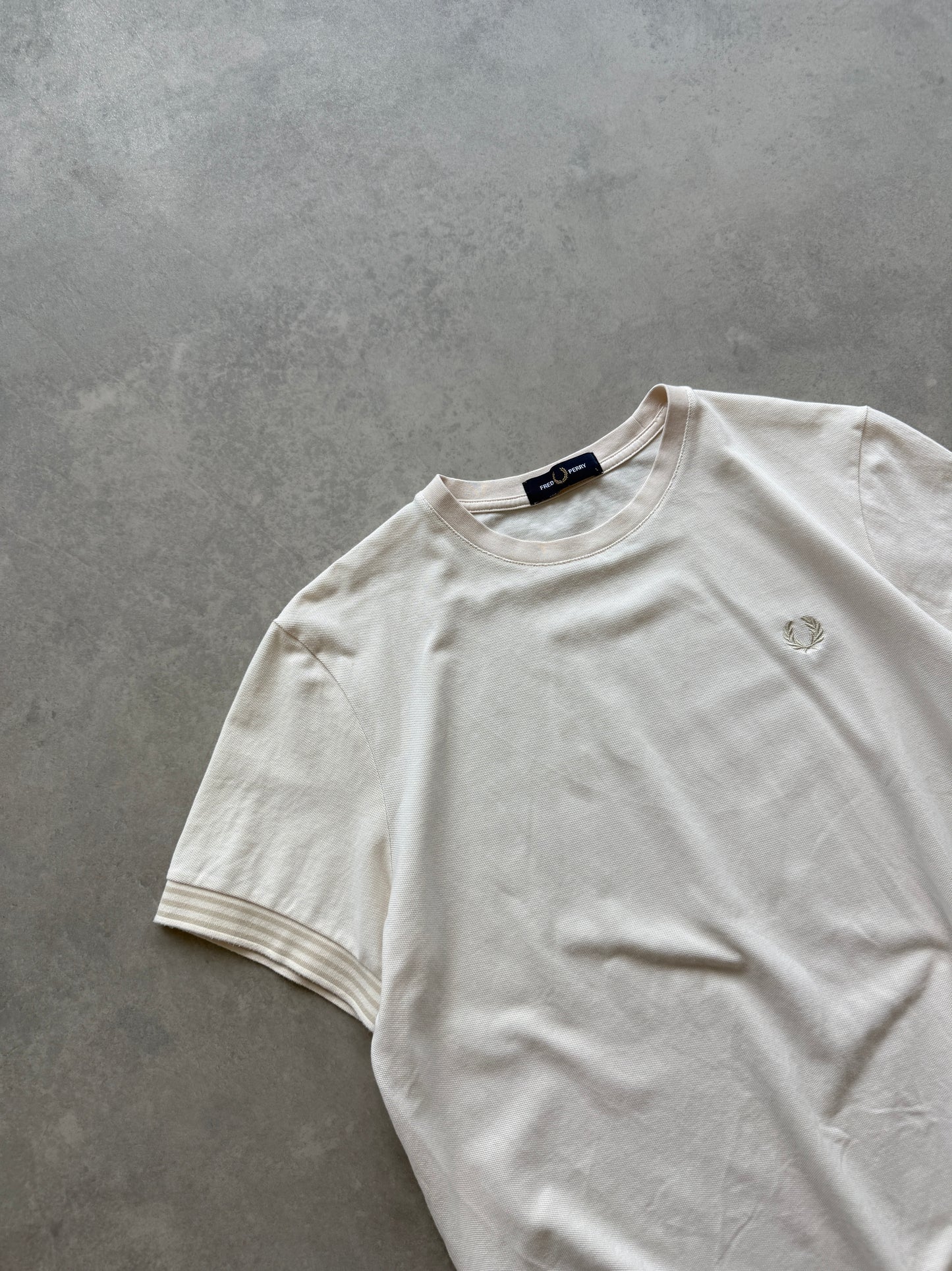 Fred Perry muška bež majica (M)