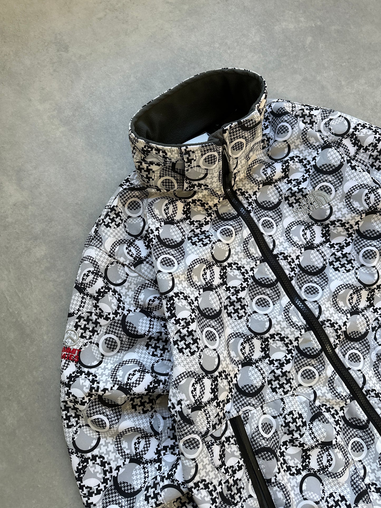 The North Face ženska vintage bootleg softshell jakna (L)