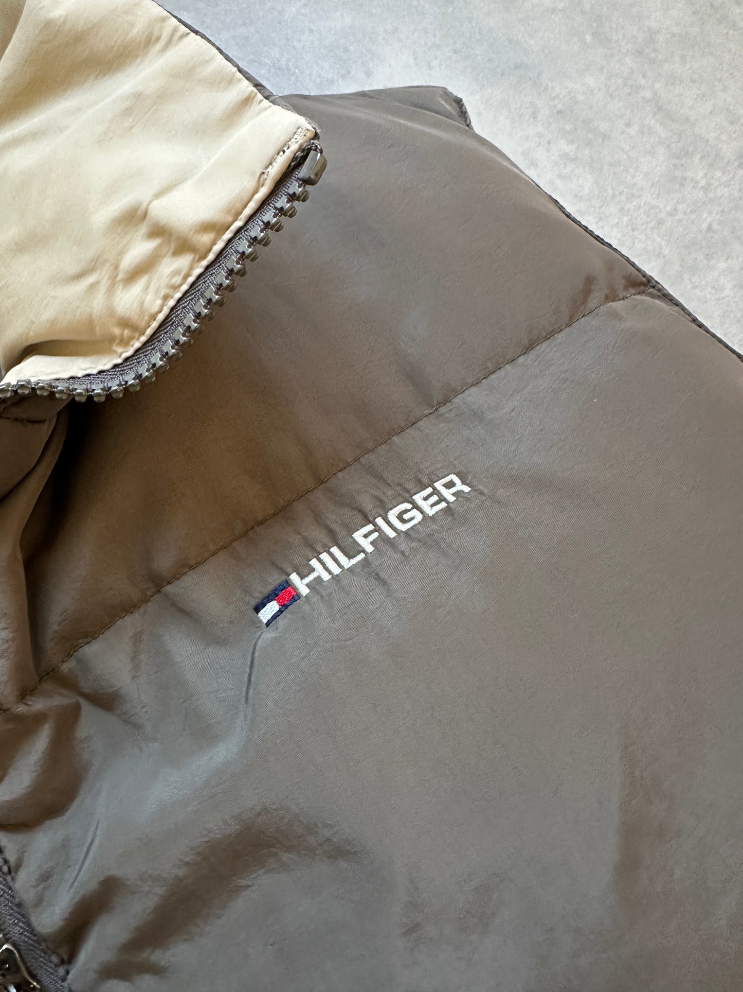 Tommy Hilfiger vintage muški puffer prsluk (L)