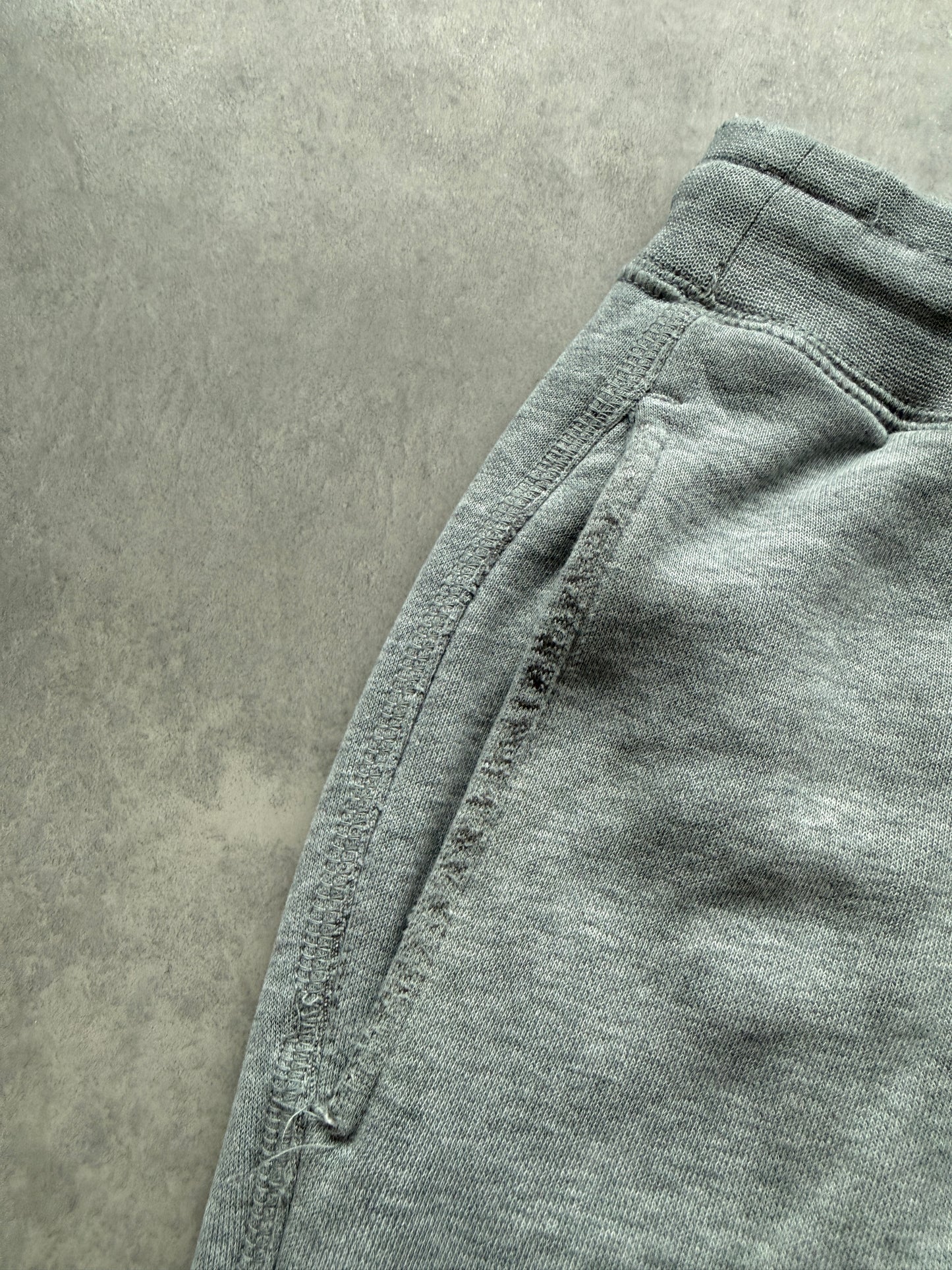 Nike muška basic siva trenerka (S)