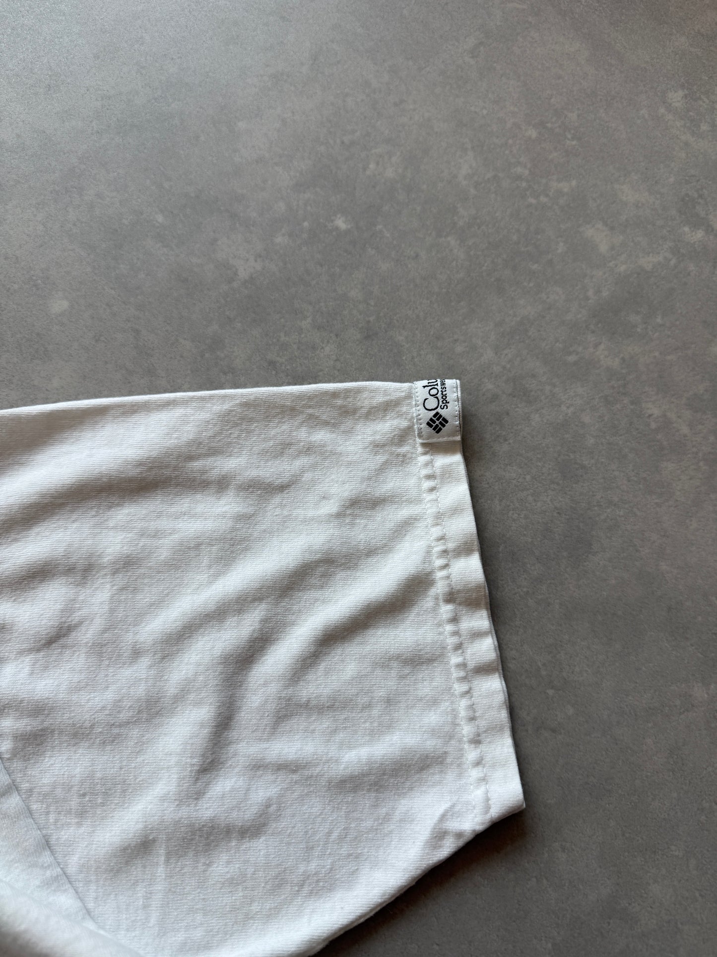 Columbia vintage 90s muška basic bijela majica (M)