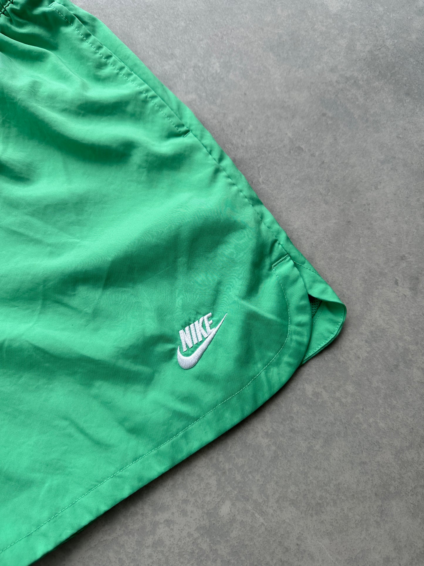 Nike muški zeleni šuškavi šorc (S)