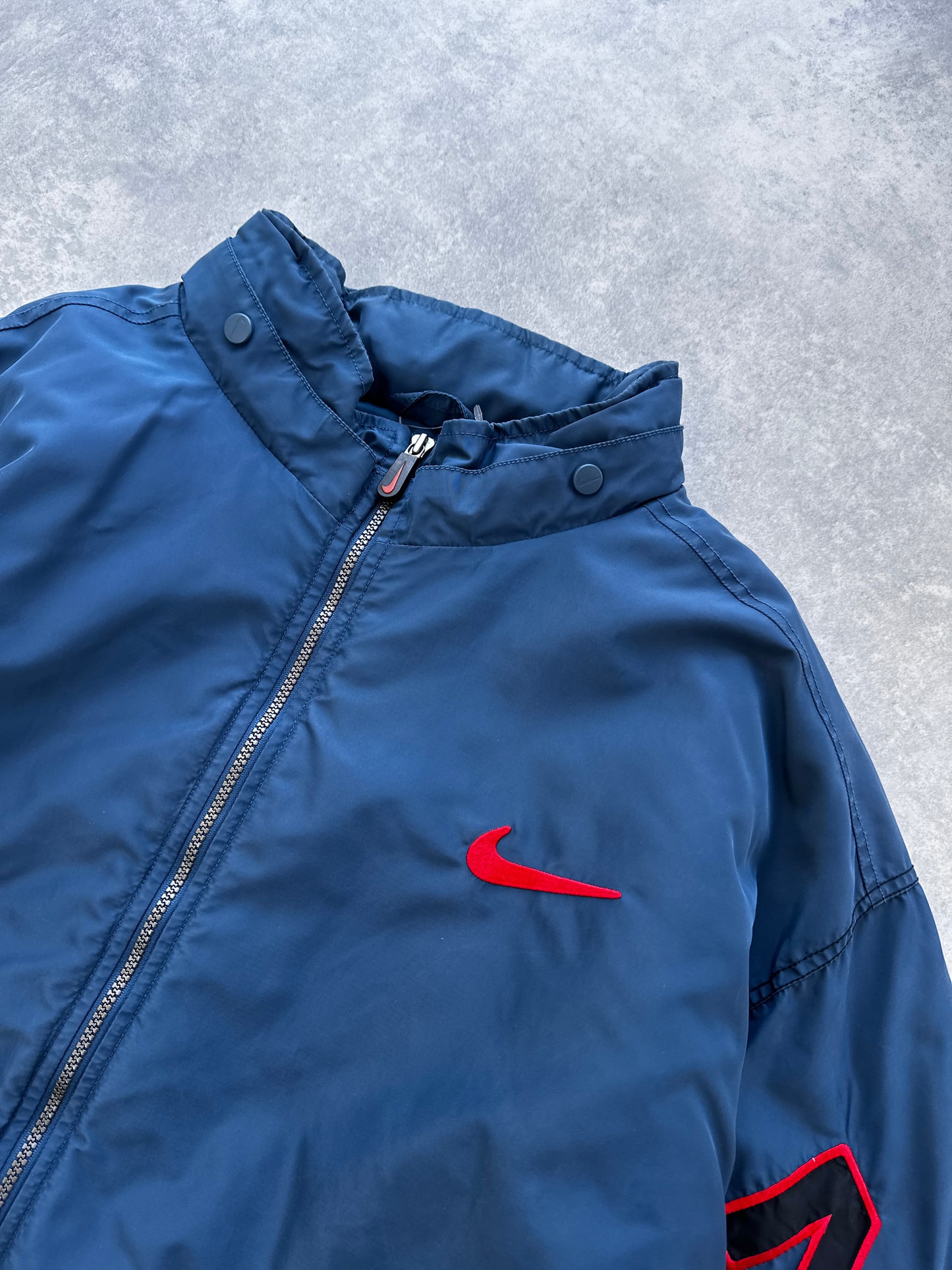 Nike 90s muska plava puffer jakna (XXL)