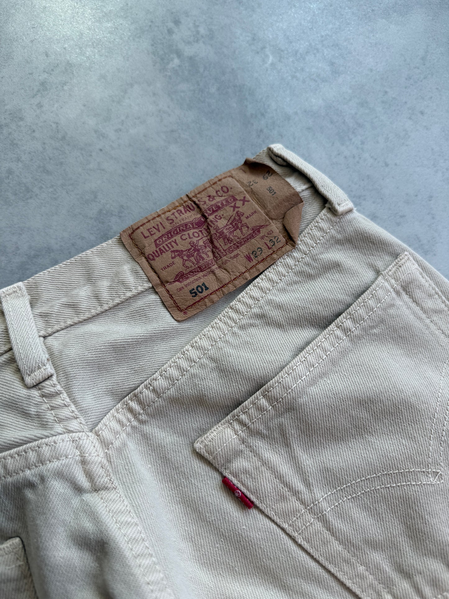 Levis 501 muške bež farmerke (29x32)