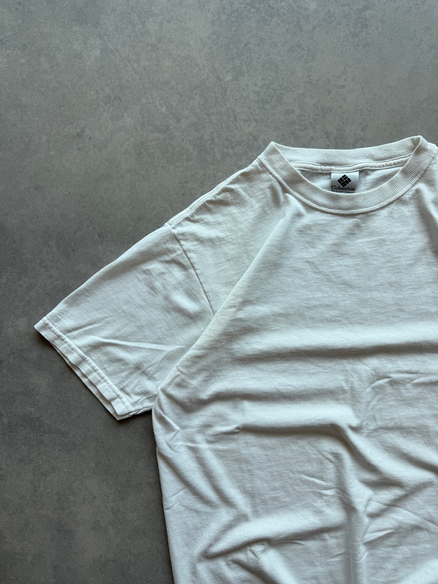 Columbia vintage 90s muška basic bijela majica (M)