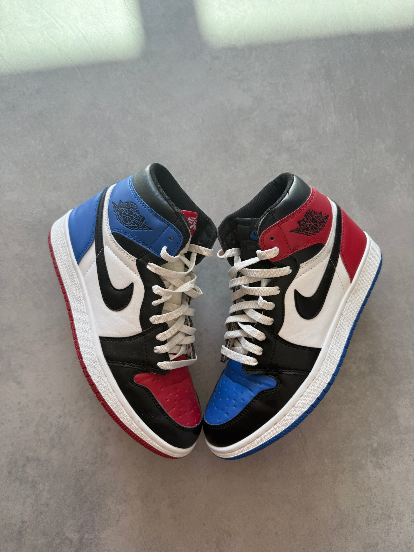 Nike Air Jordan 1 High OG Top 3 muške patike (43)