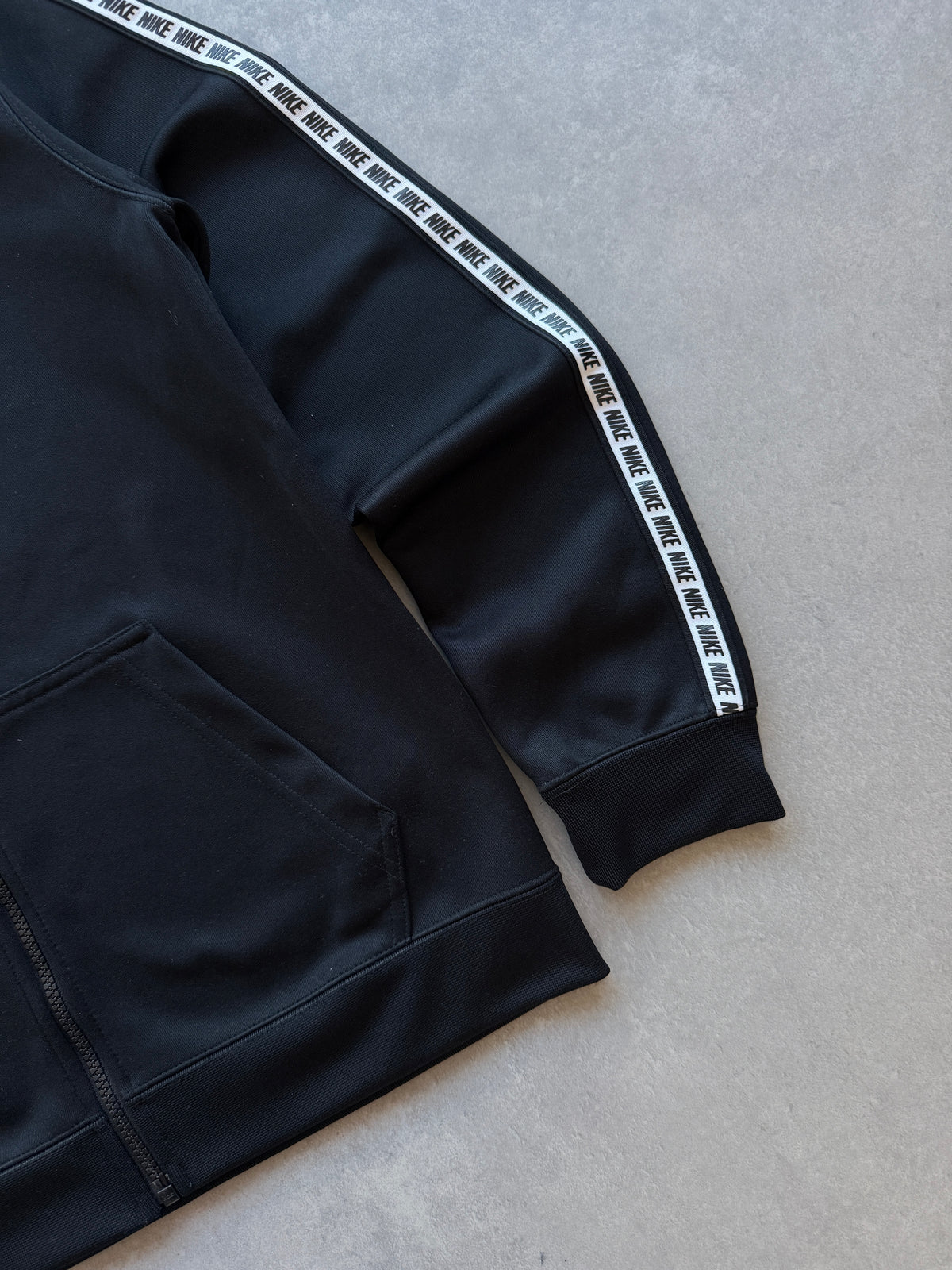 Nike ženska crna zip dukserica (L)