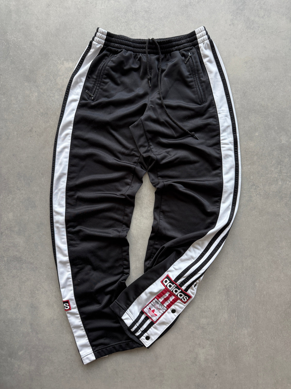 Adidas 90s ženska baggy crna trenerka (S)