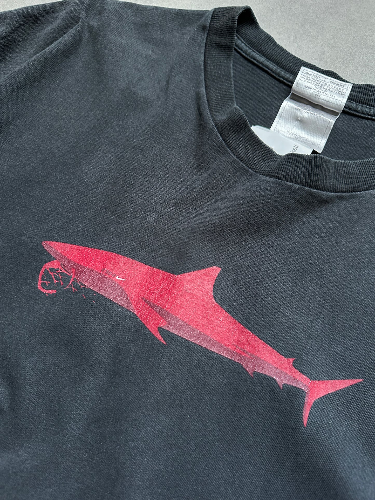 Nike Shark vintage muška crna majica (XL)