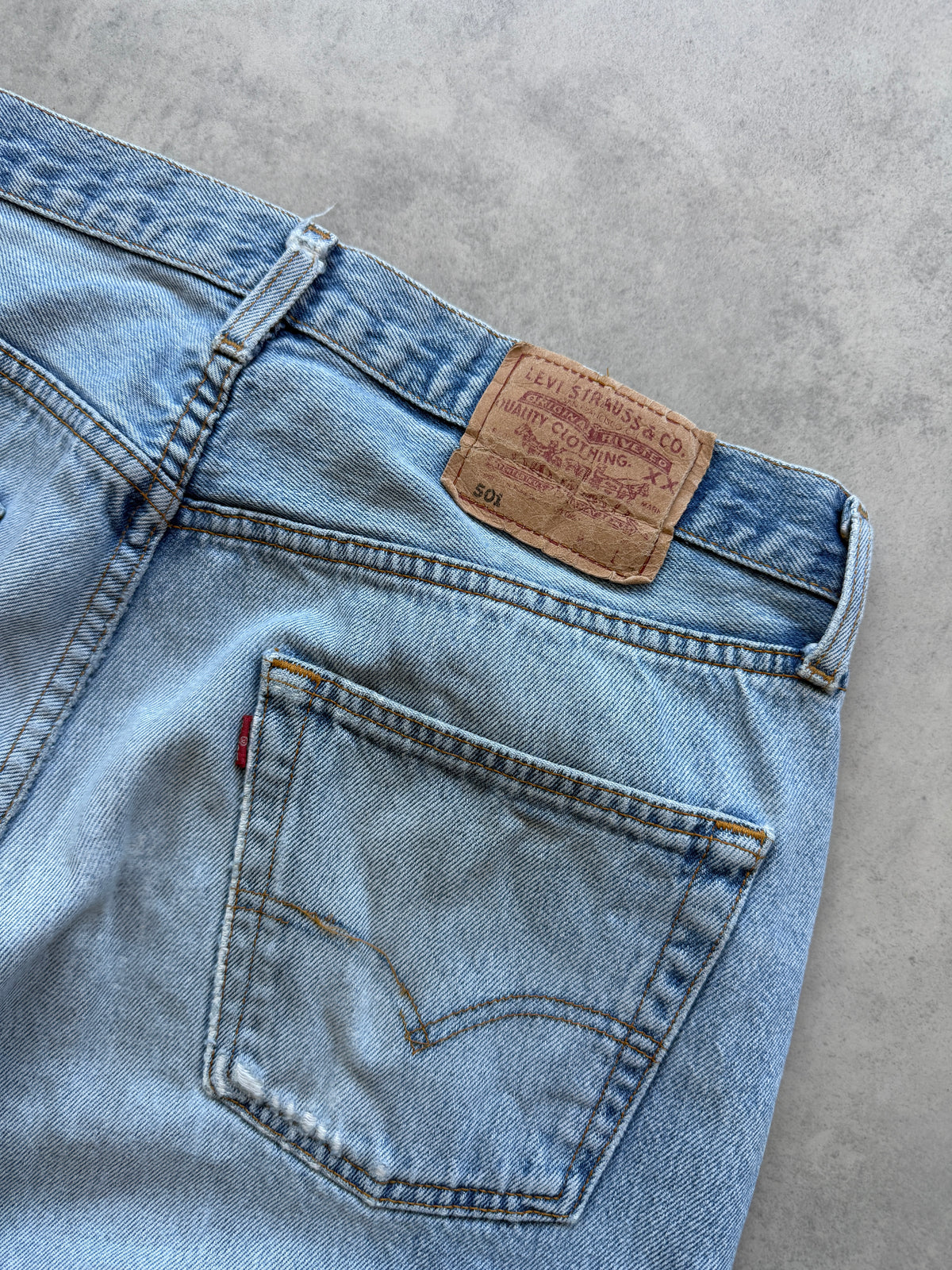 Levis 501 vintage muške farmerke (33x32)