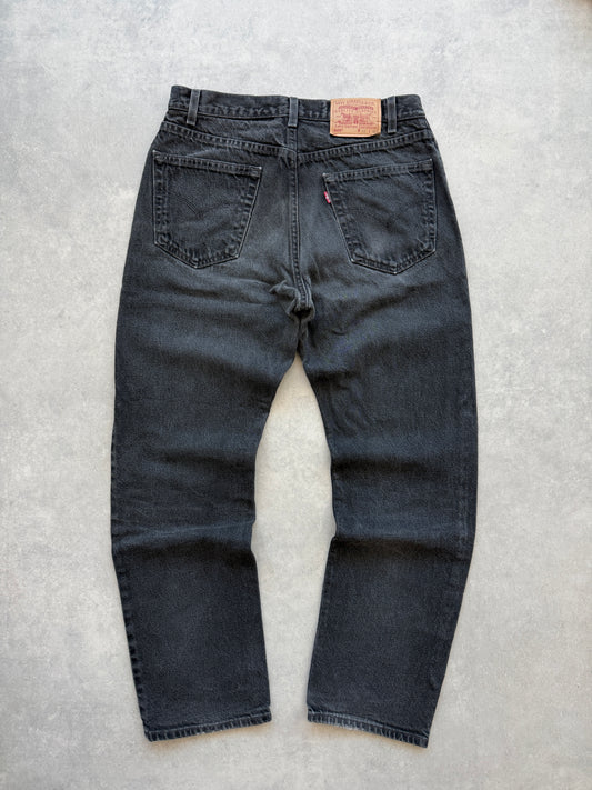 Levis 505 vintage 90s muške crne farmerke (33x30)