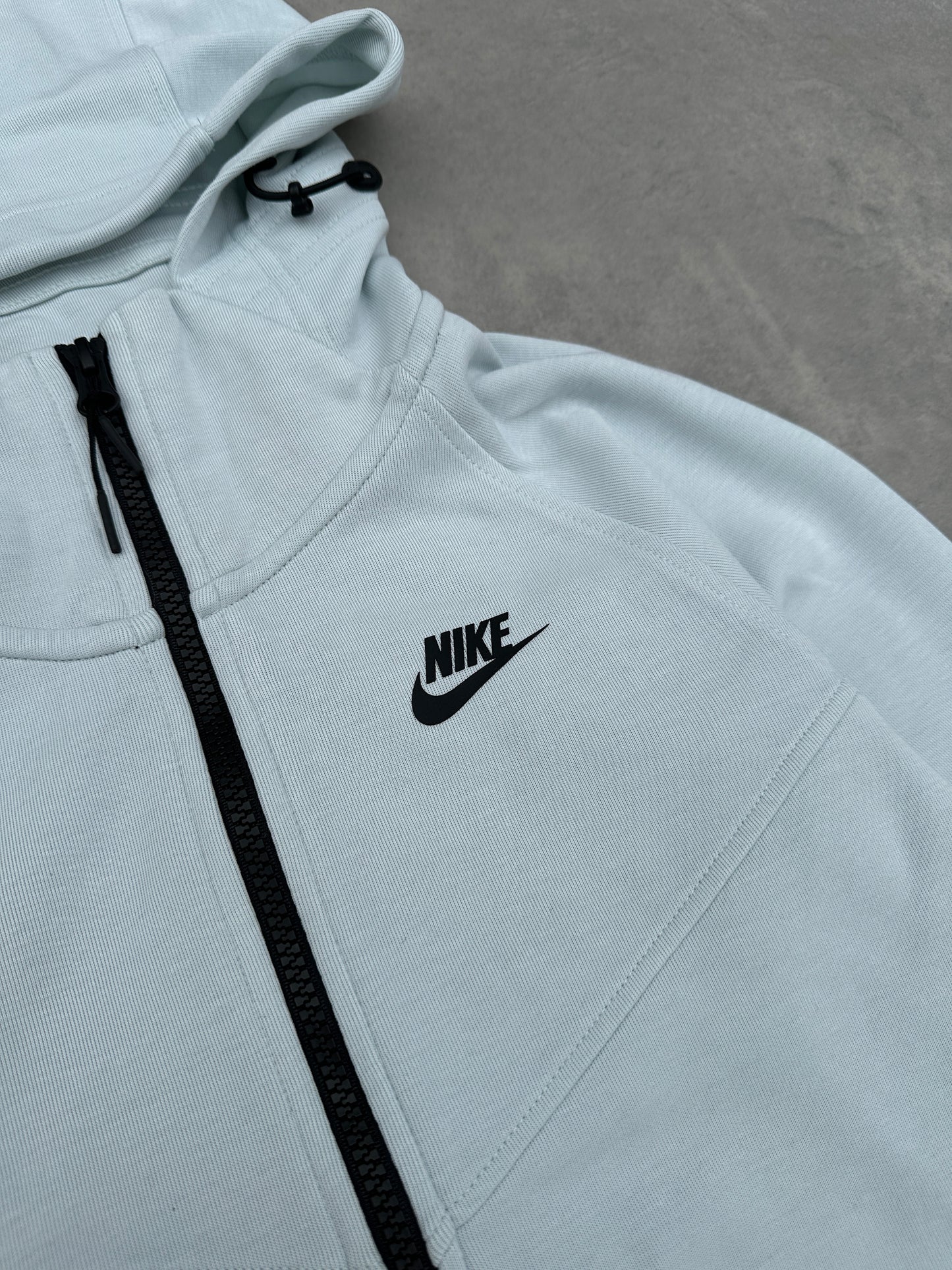 Nike Tech Fleece ženska dukserica (S)