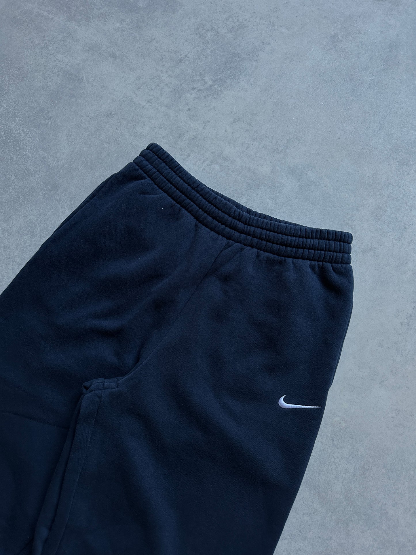 Nike basic navy djecija baggy trenerka (XL)