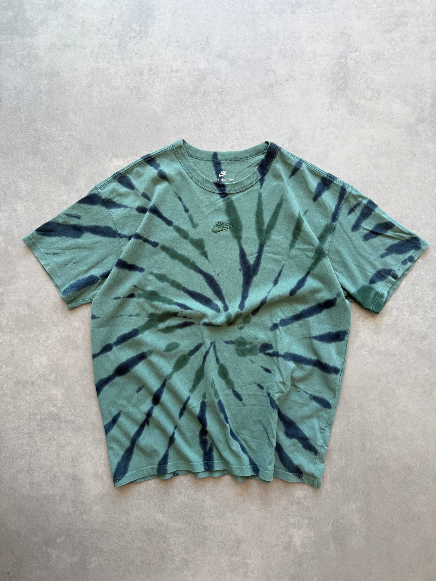 Nike muška tiedye oversized majica (L)