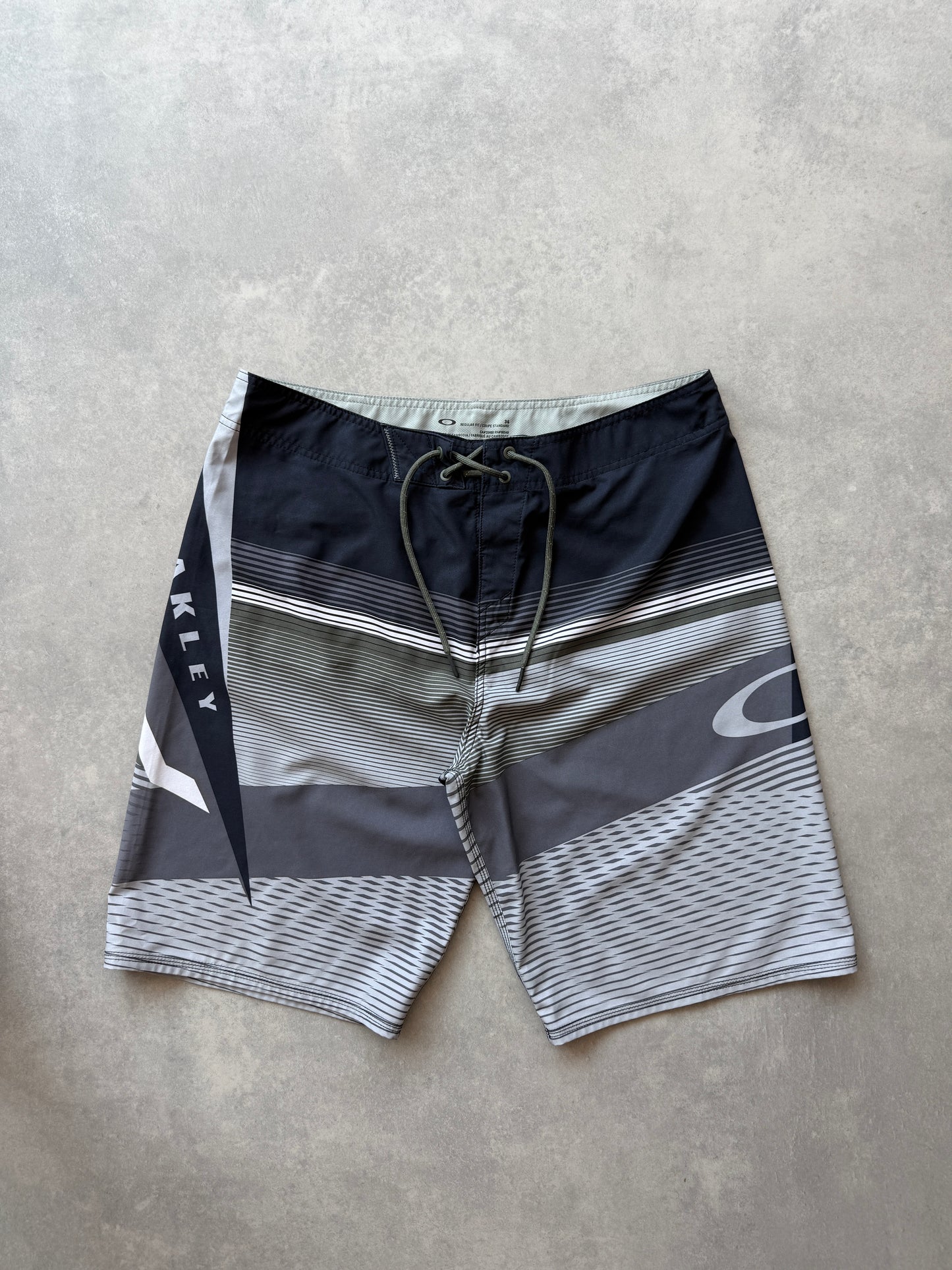 Oakley muški sivi šorc za kupanje (L)
