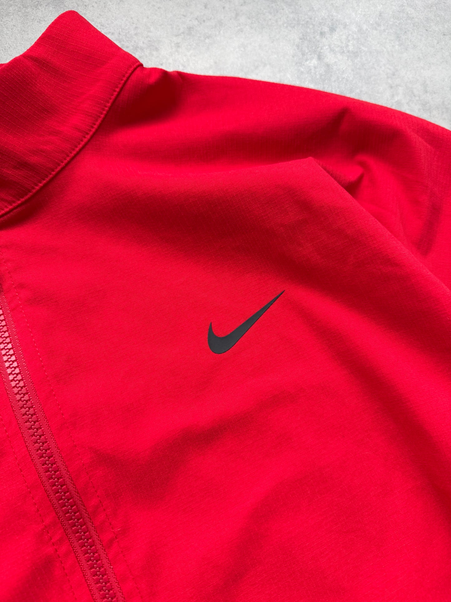 Nike muška crvena šuškava dukserica (M)